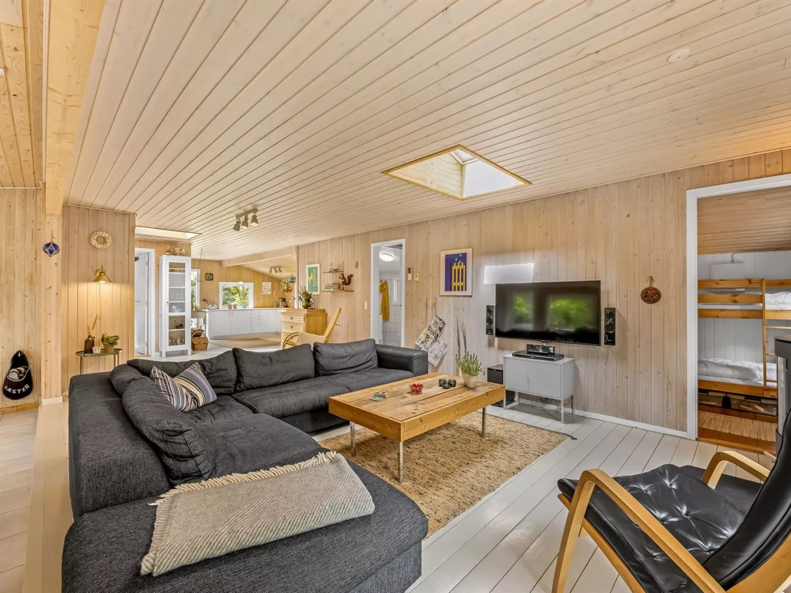 "Horsten" -  from the sea-Binnen