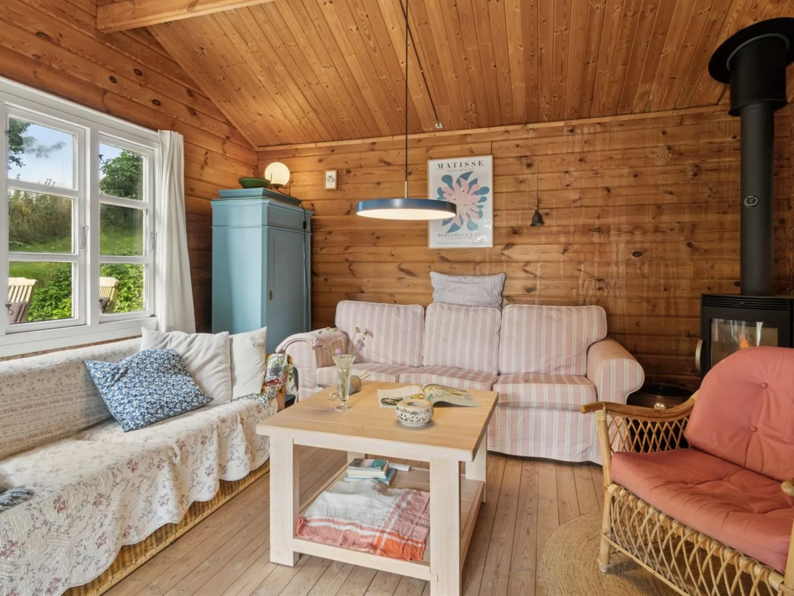 "Dorthie" - 1.7km from the sea-Binnen