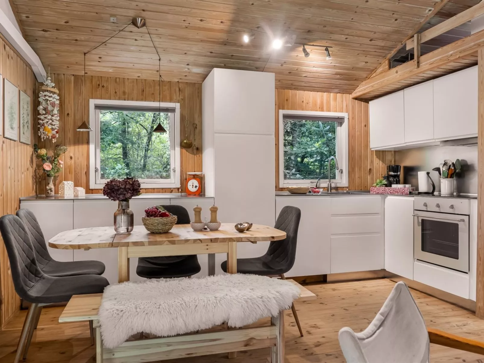 "Melisa" - 3km from the sea-Binnen