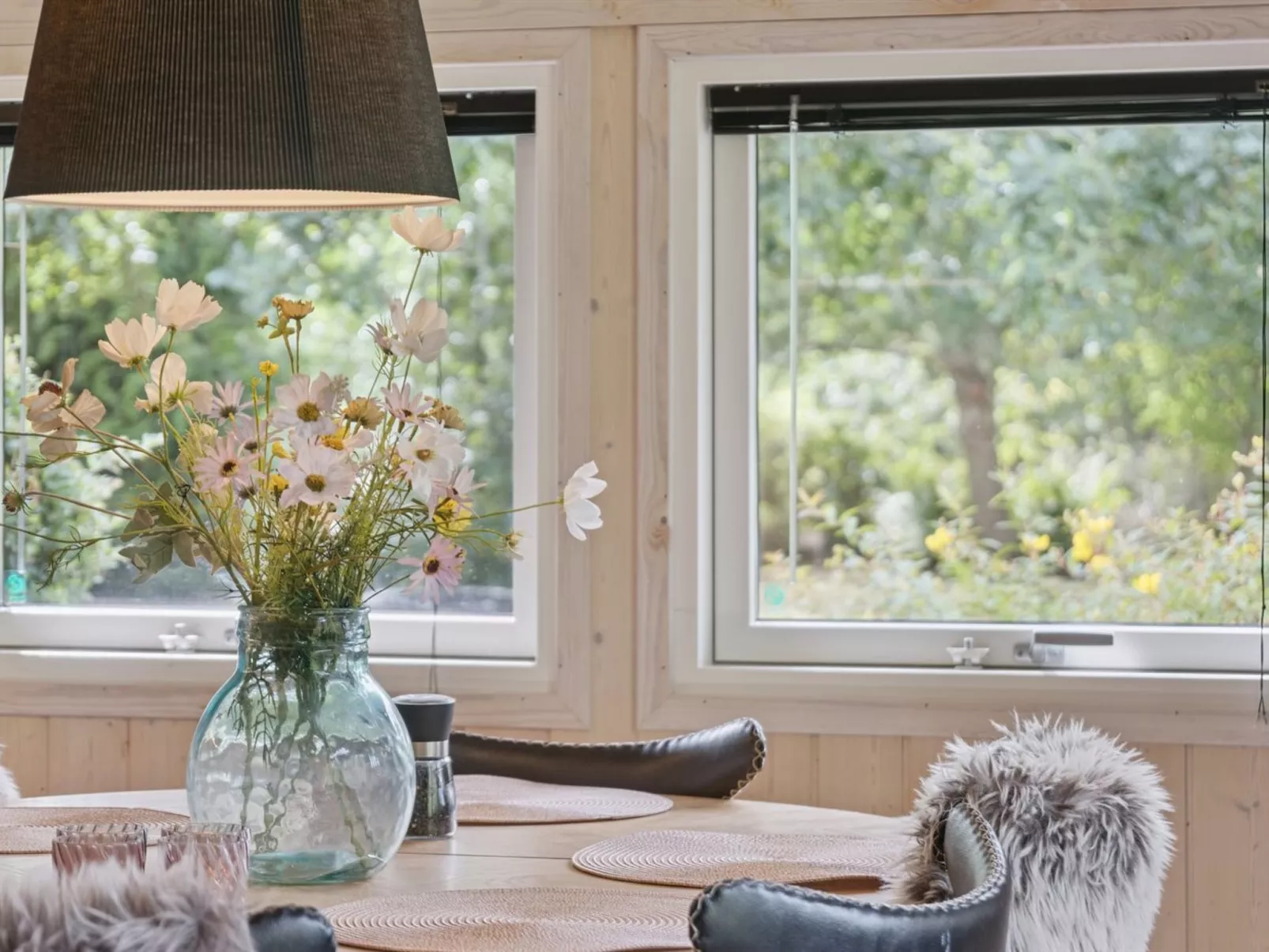 "Emelita" - 175m from the sea-Binnen