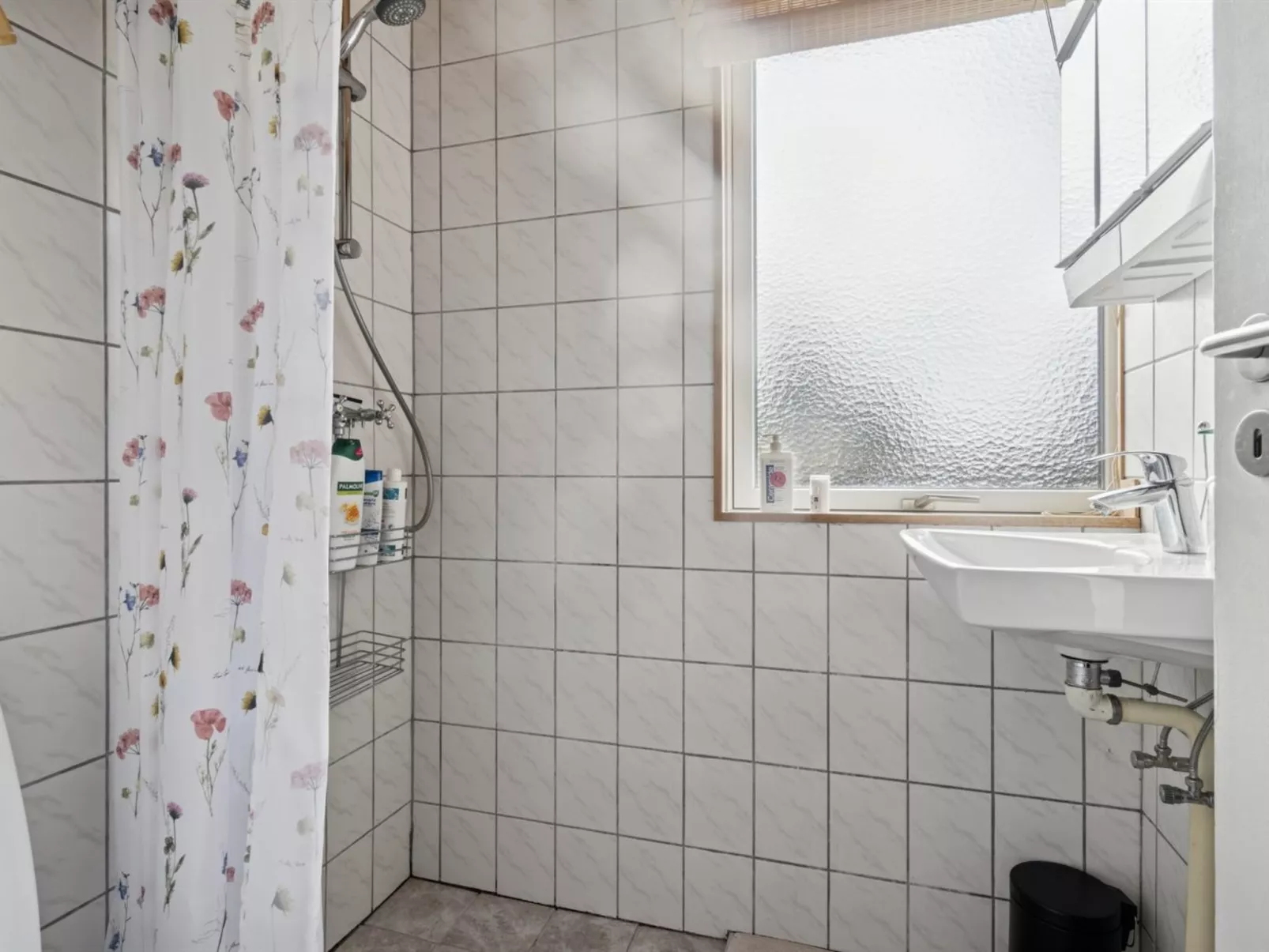 "Joon" - 100m from the sea-Binnen