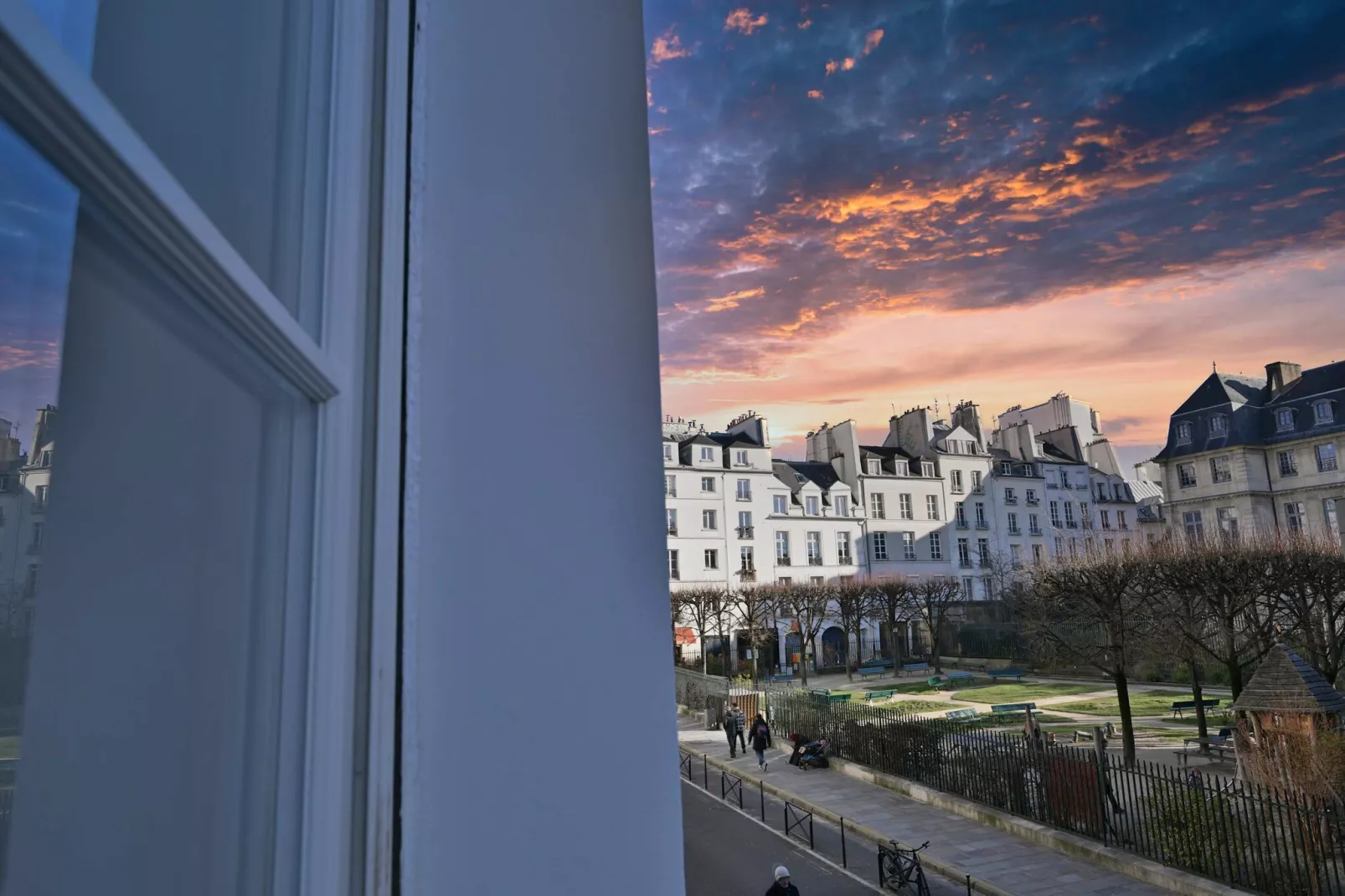 VIEILLE DU TEMPLE MX-Image-tags.