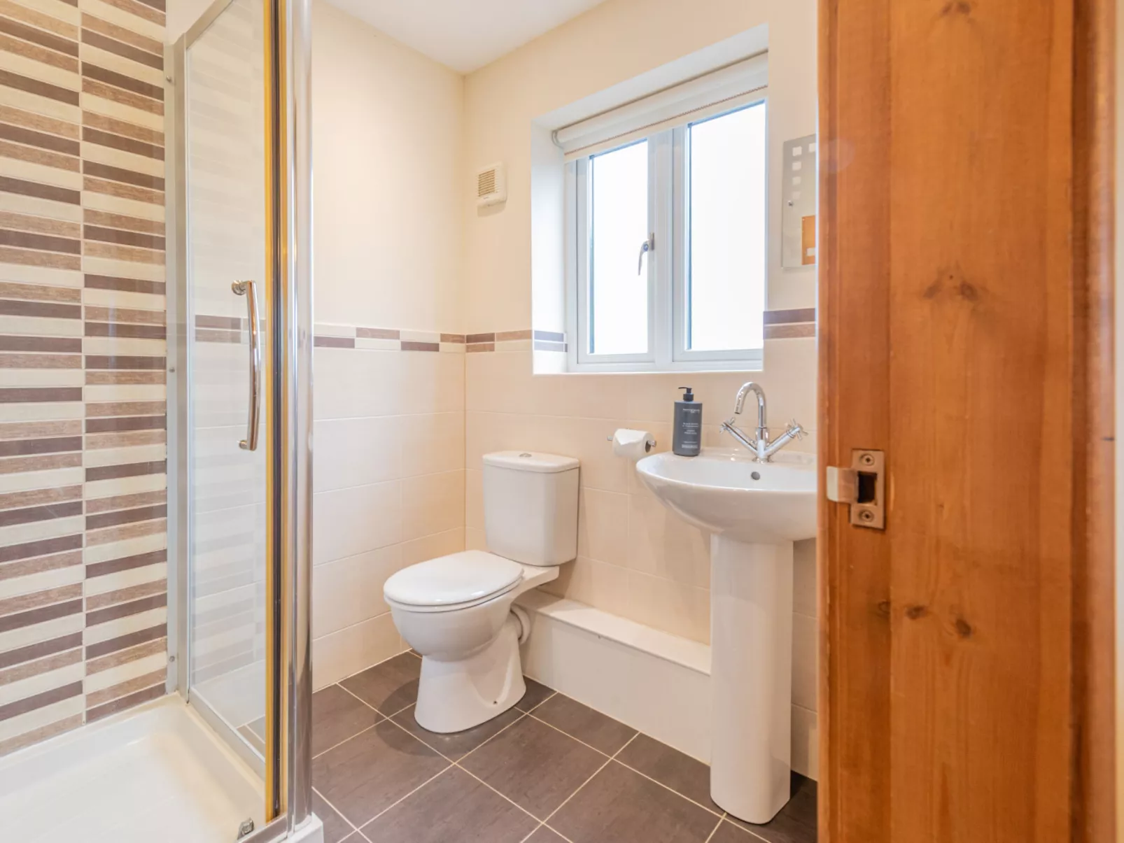 Groes Faen Bach Farmhouse-Binnen