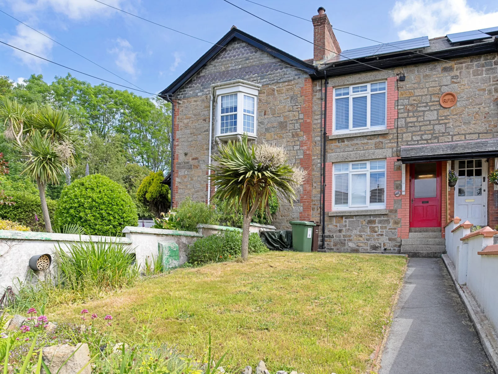 Castle House at Penzance-Buiten