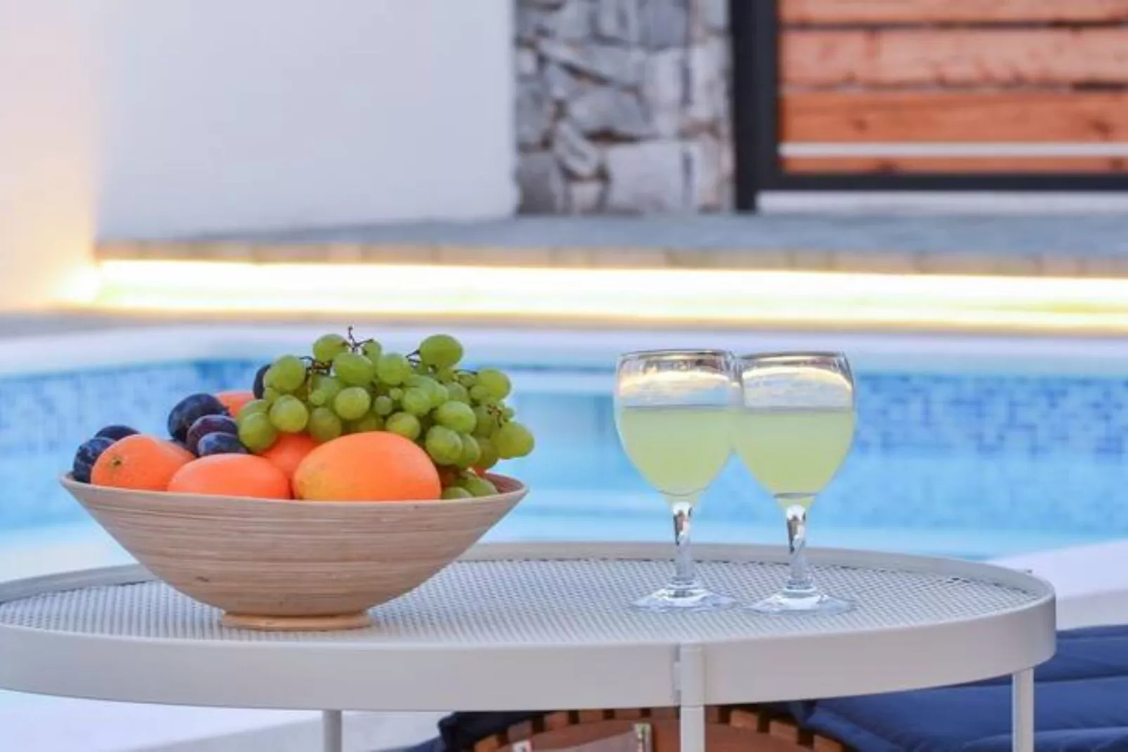 Villa With Pool-Zwembad