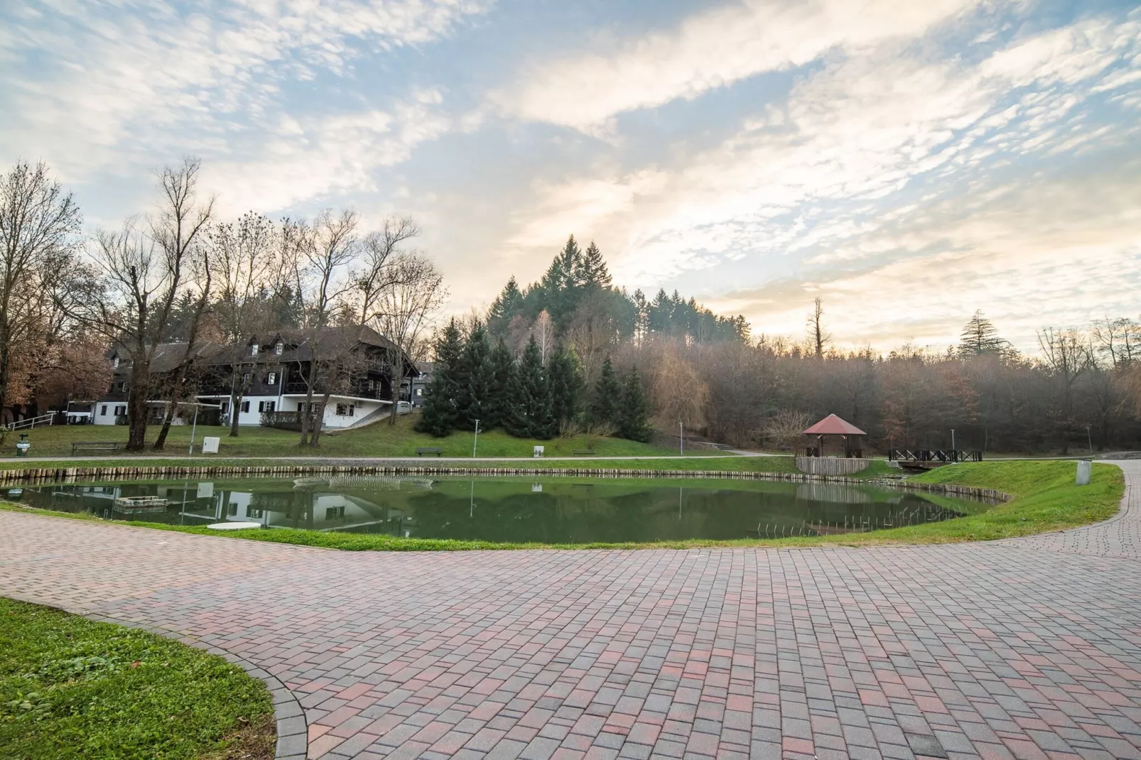 Rustic and Radiant Retreat Apartments with Terrace - Classic One Bedroom Apartment with Terrace (owner app 12)-Buitenlucht