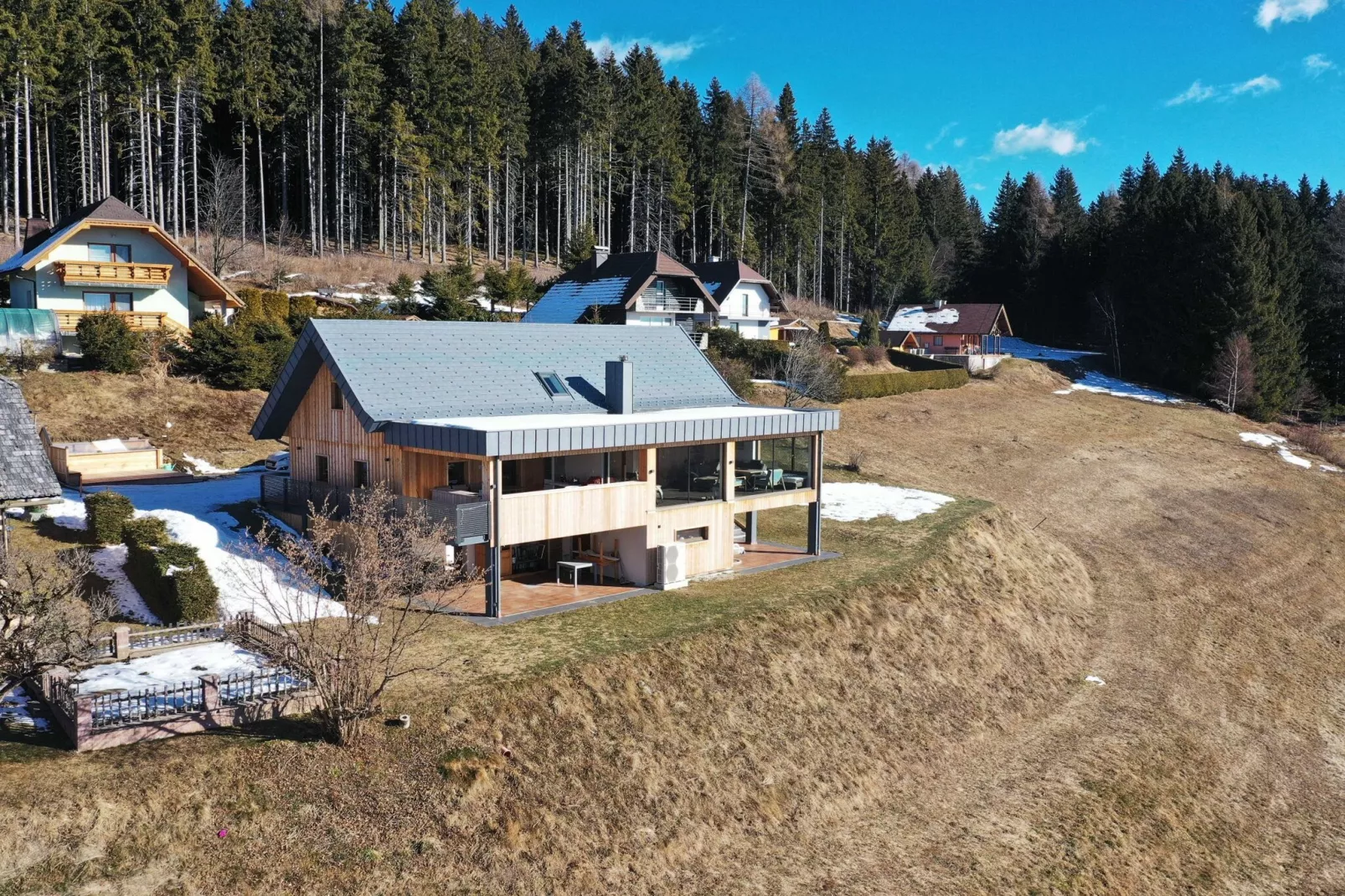 Mountain Vibrant and Timeless Apartment with Sauna - Studio Apartment with Terrace-Buitenlucht