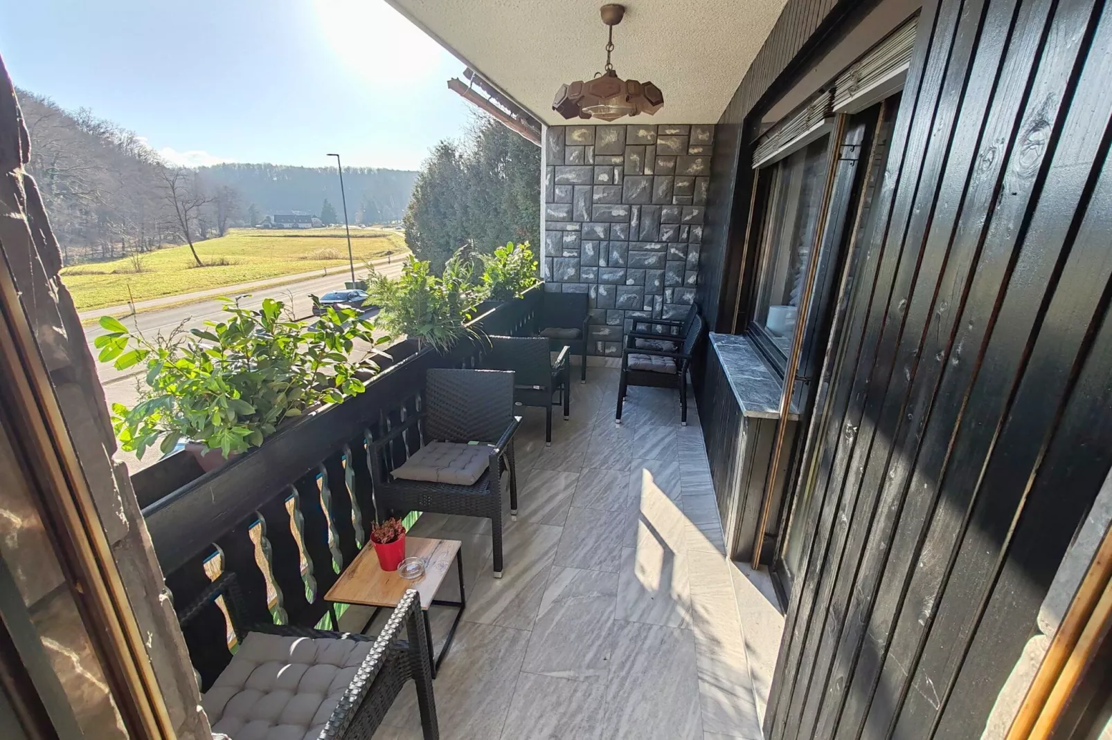 Brezovica Spacious Family-Friendy Apartment - Two Bedroom Apartment with Balcony-Terrasbalkon