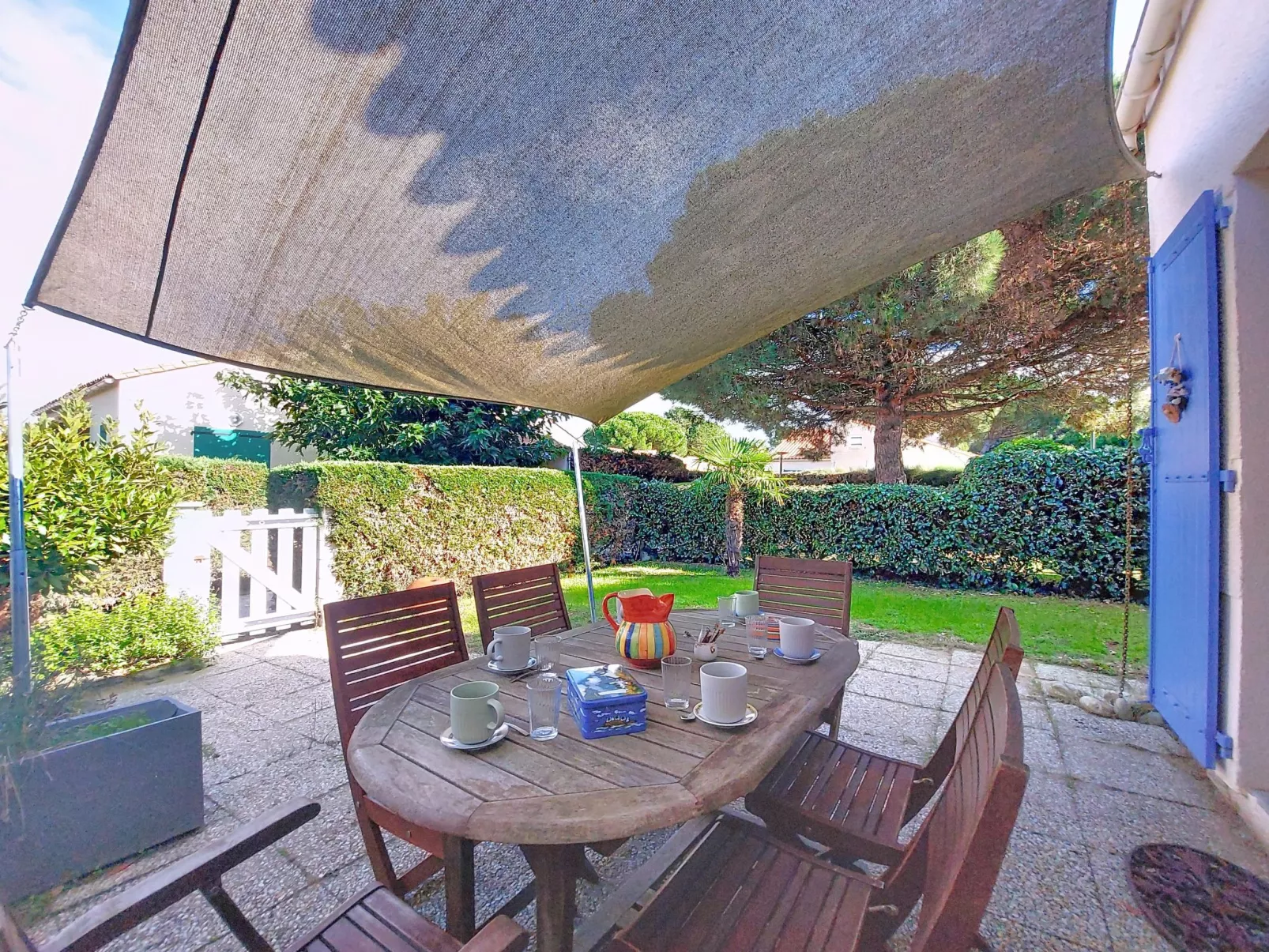 Les Charmilles-Buiten