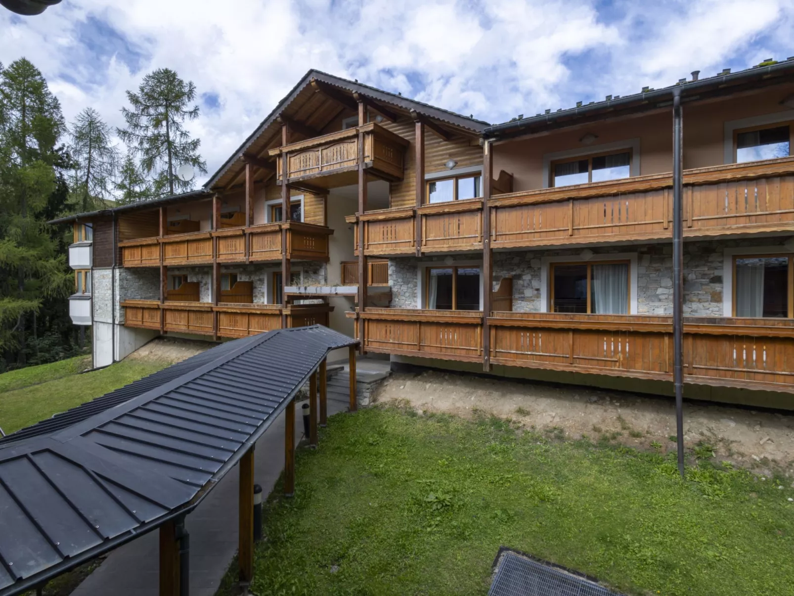 Residence gli Scoiattoli-Buiten