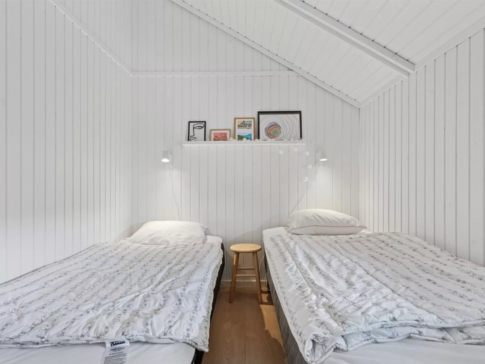 "Hannah" - 200m from the sea-Binnen