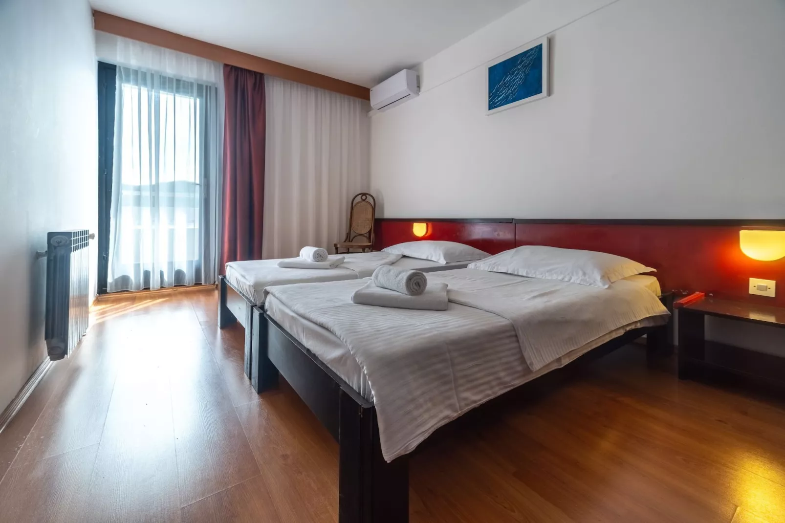Hotel Issa - Double Room Sea View 9 - Slaapkamer