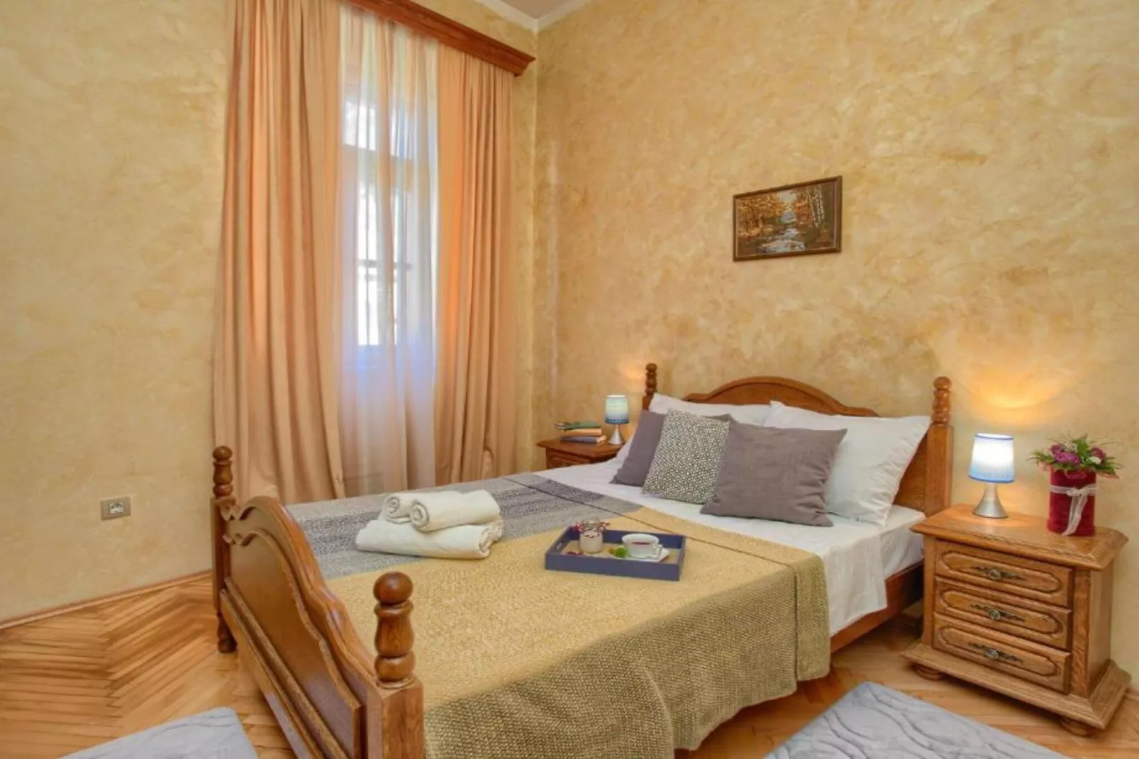 Kotor Old Town Charm Apartment - Two Bedroom Apartment-Slaapkamer