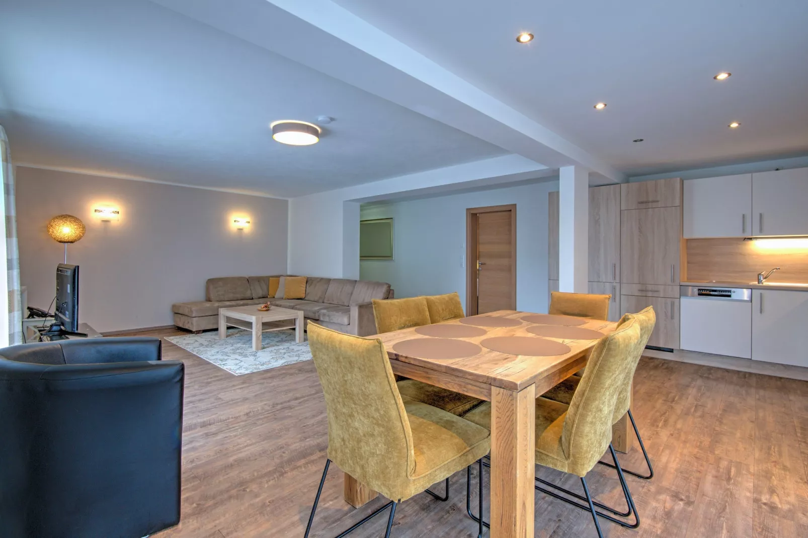 Brunner Apartment Top 6-Eetkamer