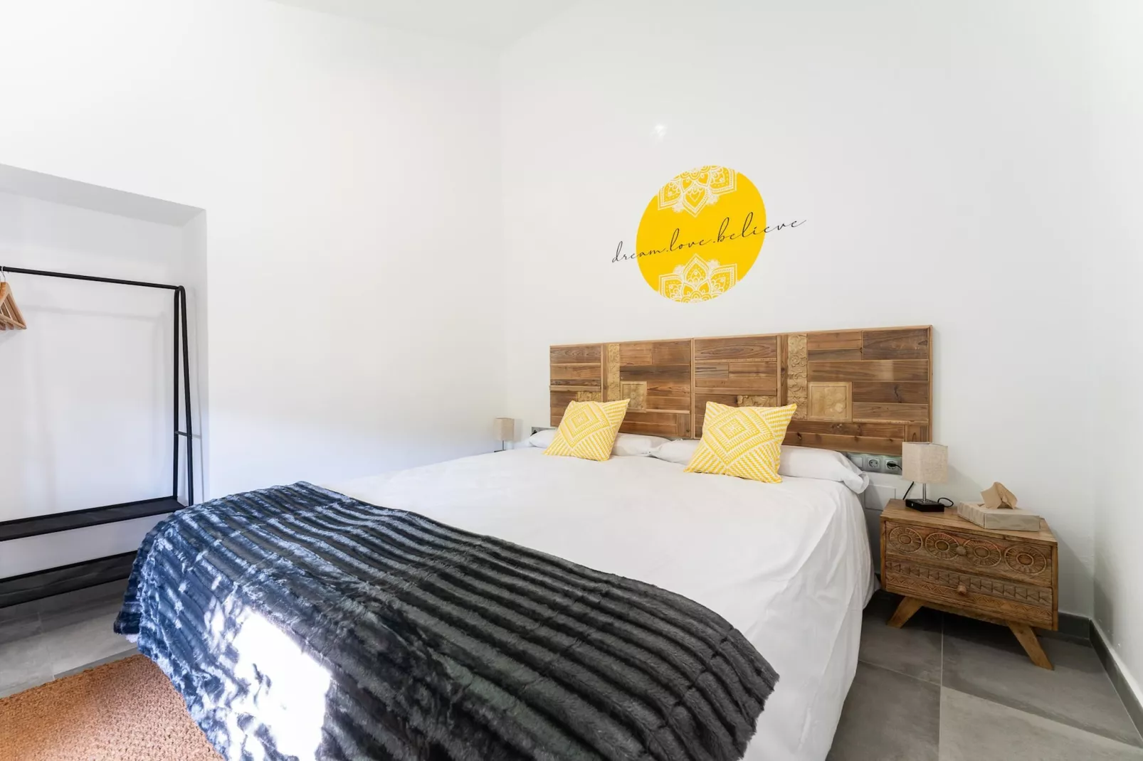 CT 390 - Faros Zen Ohm & Yoga Retreat - Cortijo Pura Paz in Casarabonela-Slaapkamer