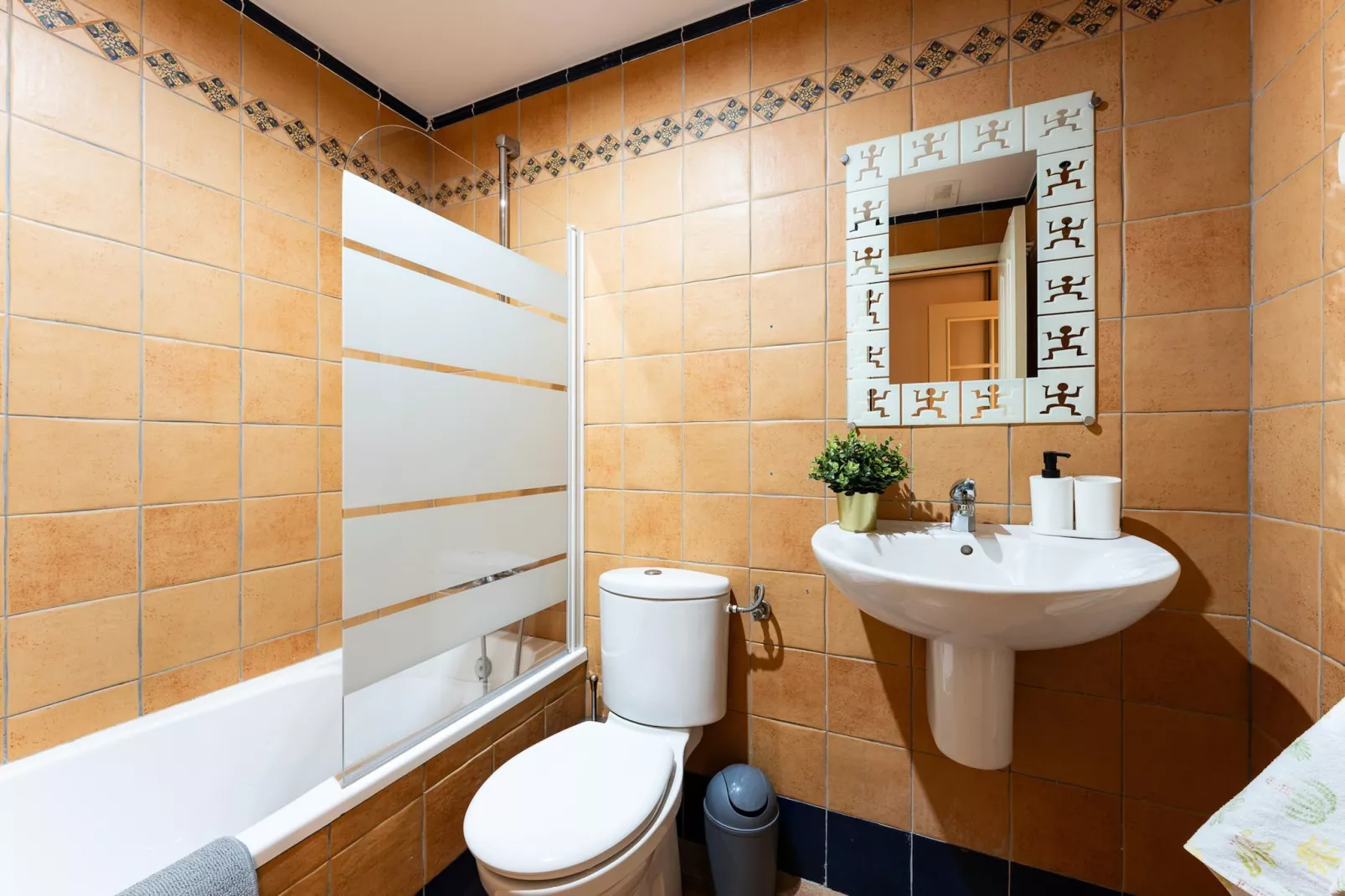 CT 349 - Faro's Stupa Hills - Benalmadena-Badkamer