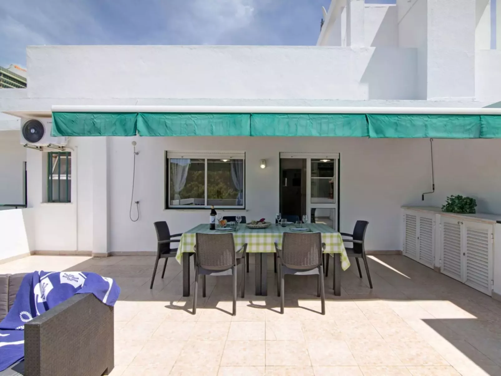 Kaya- Sunny Way-Binnen