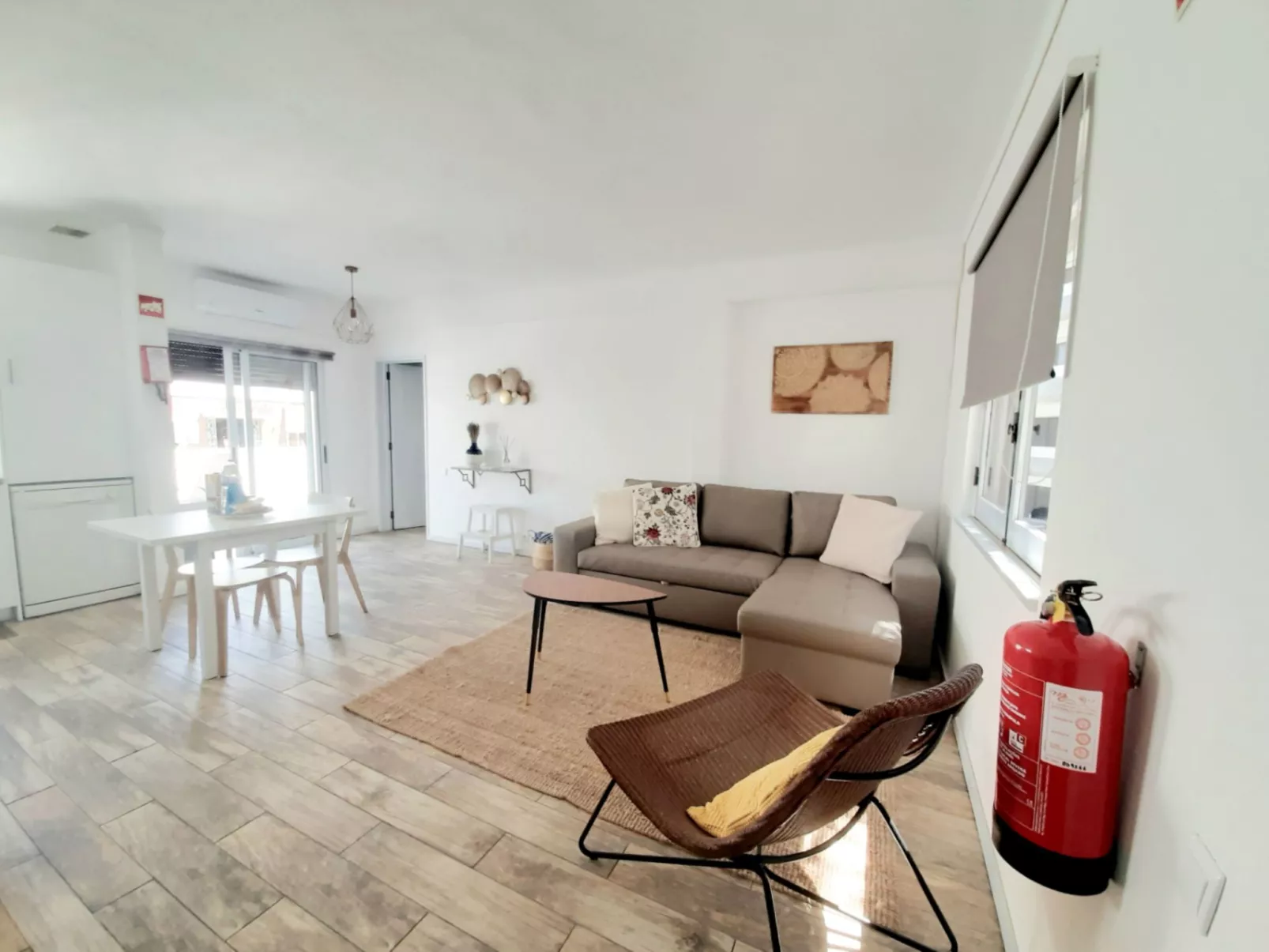 Patrick - Sunny Way-Binnen