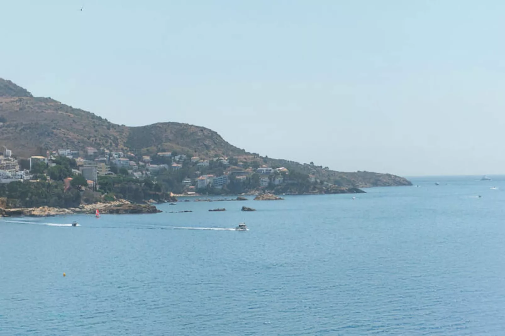 Maison à Roses-Niet-getagd