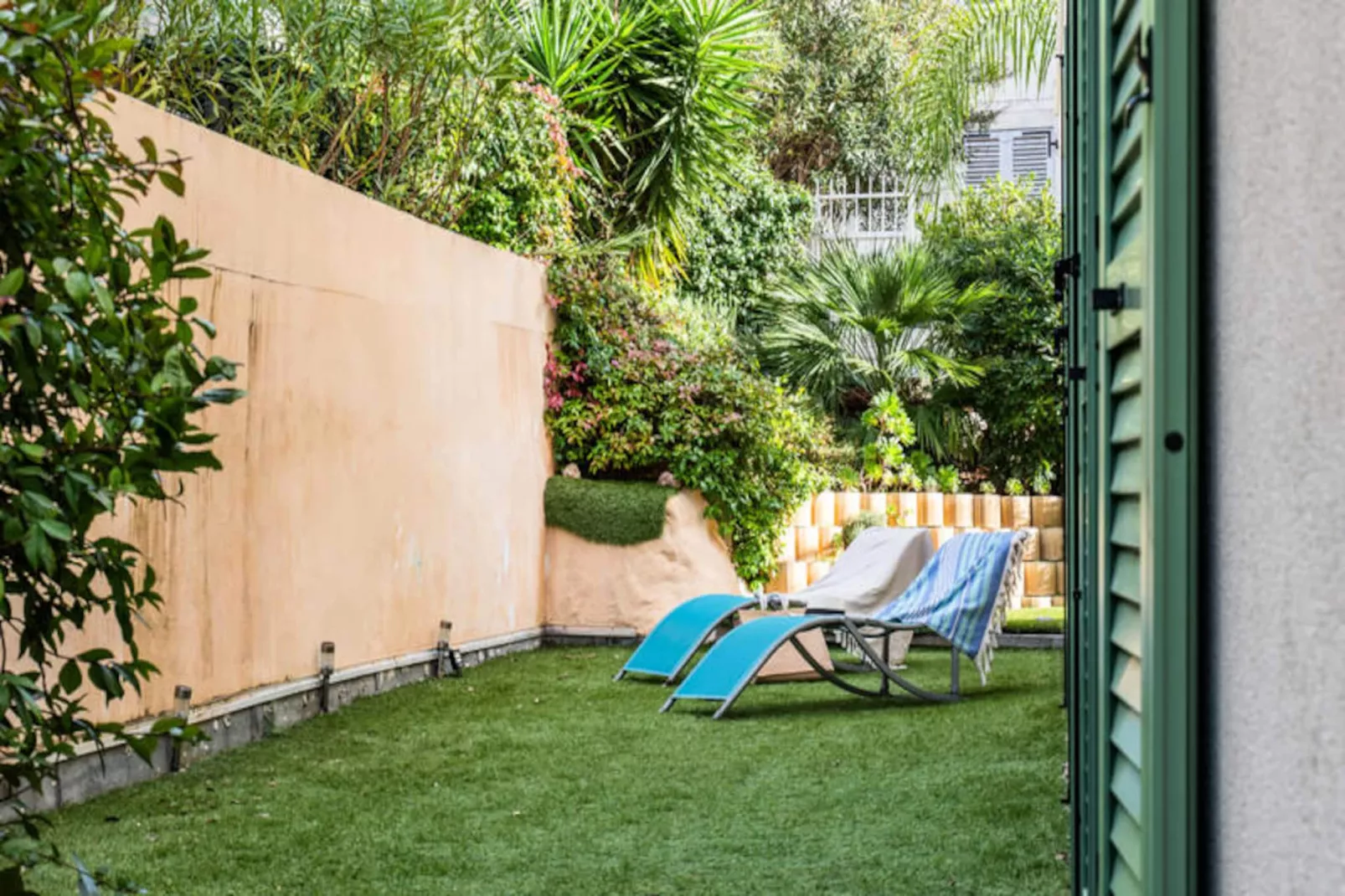 Résidence Rez-de-jardin Palm Beach, Piscine, Plages à Pied-Niet-getagd