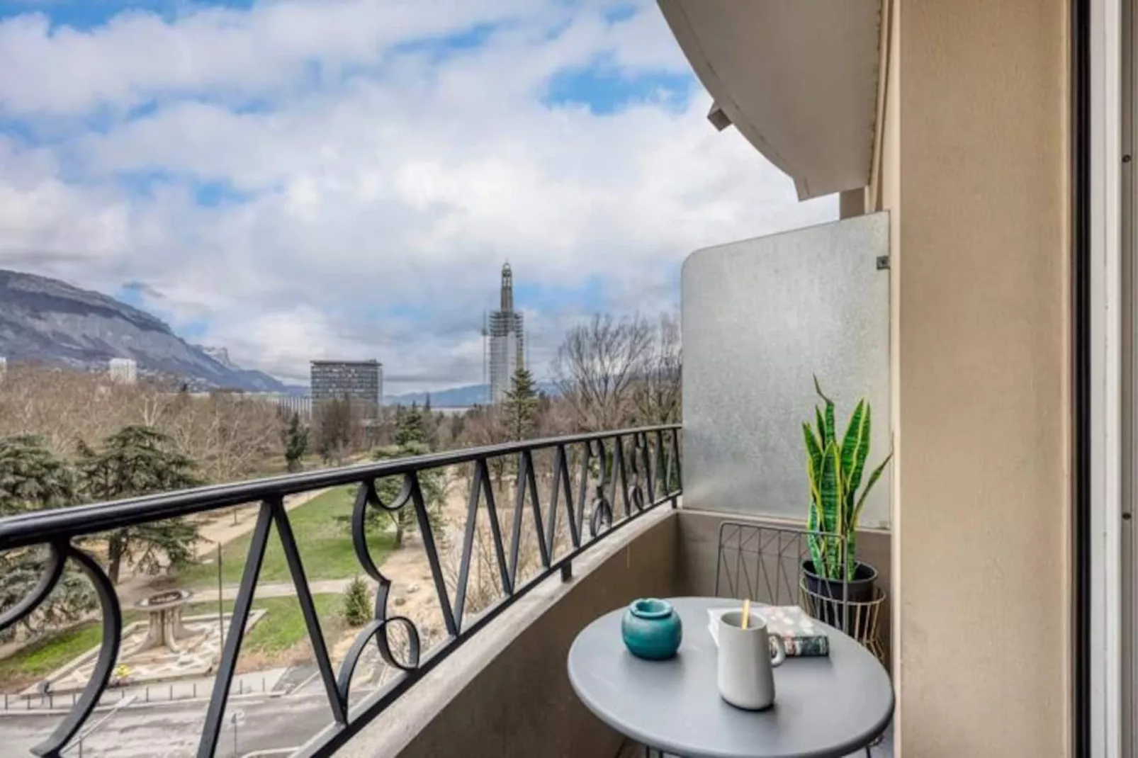 | The Precious 💎 Paul Mistral-Niet-getagd