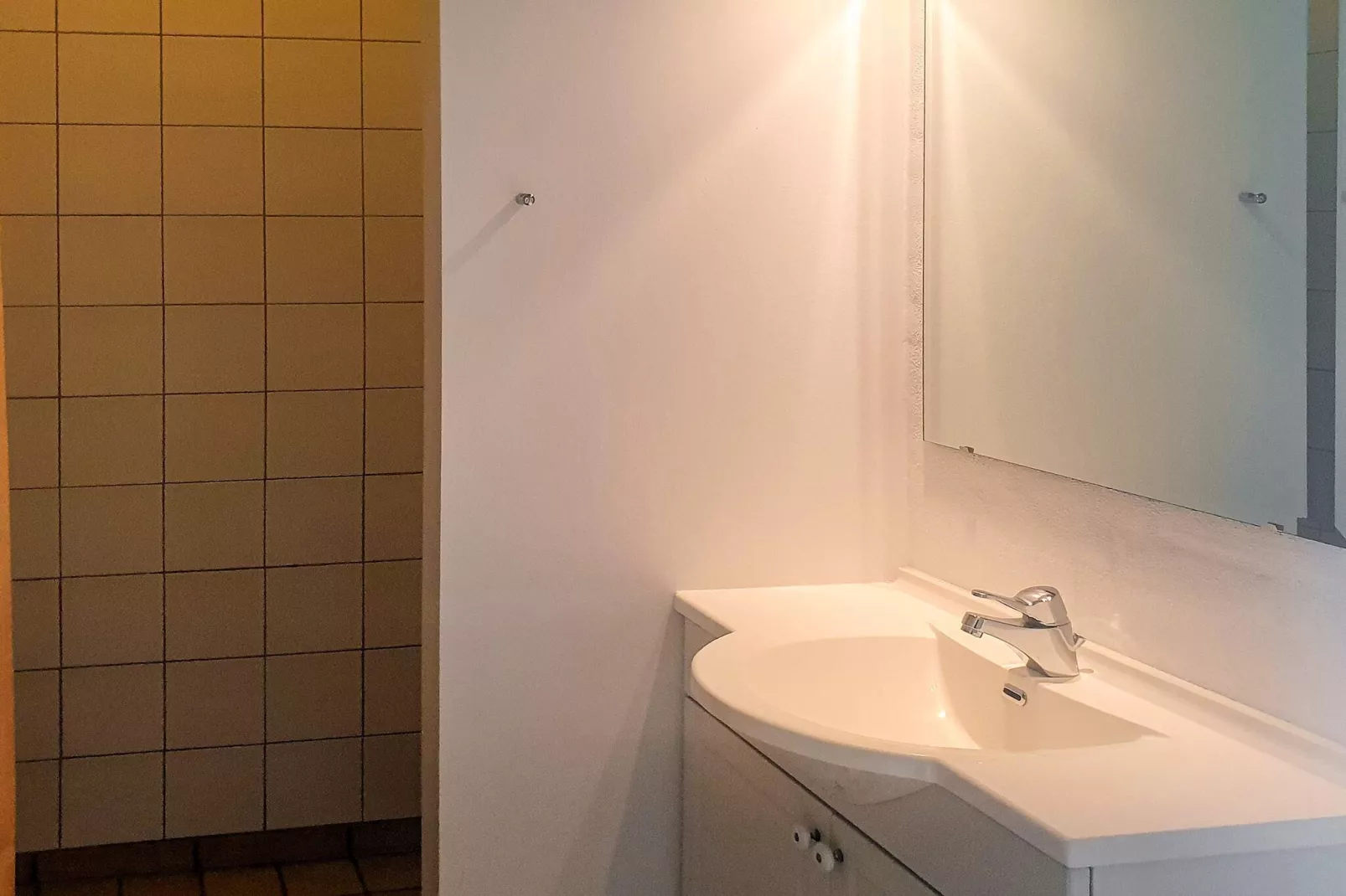 LØJT FERIECENTER-Binnen