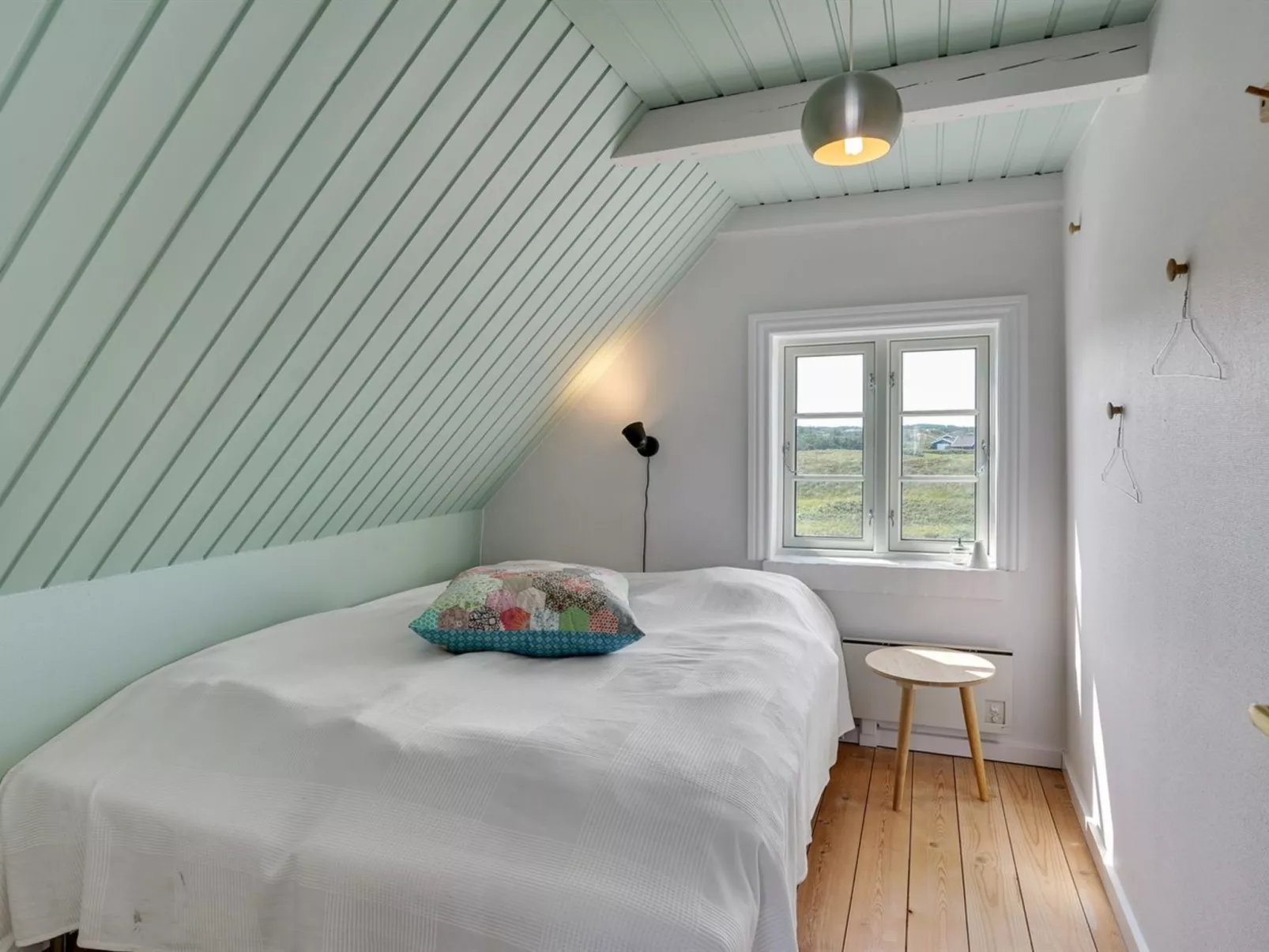 "Bernice" - 150m from the sea-Binnen