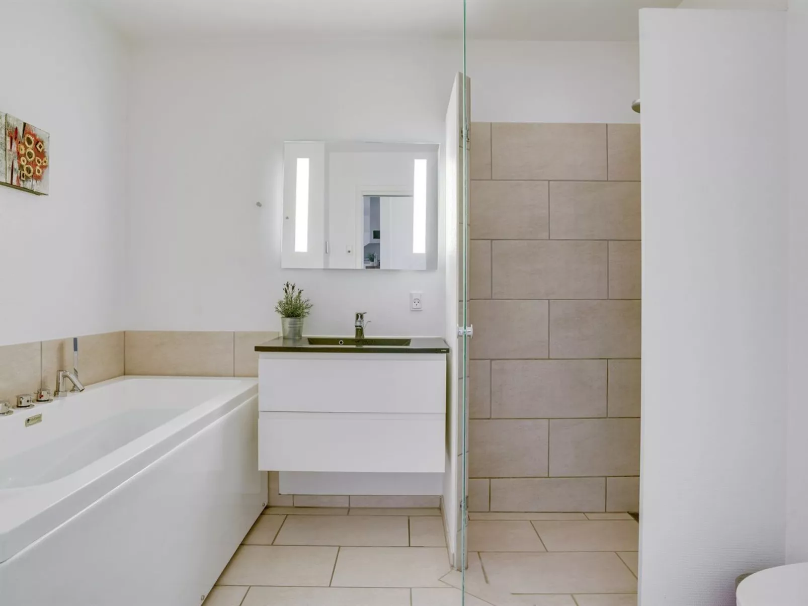 "Allyson" - 450m from the sea-Binnen