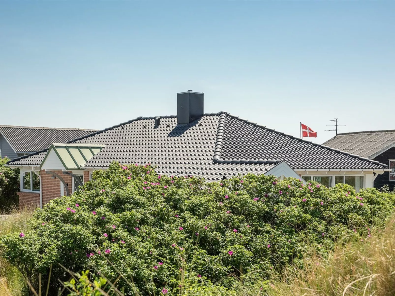 "Nyssa" - 350m from the sea-Buiten