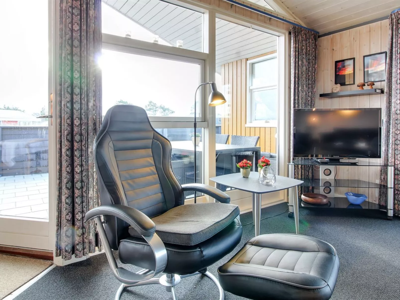 "Elsbeth" - 500m from the sea-Binnen