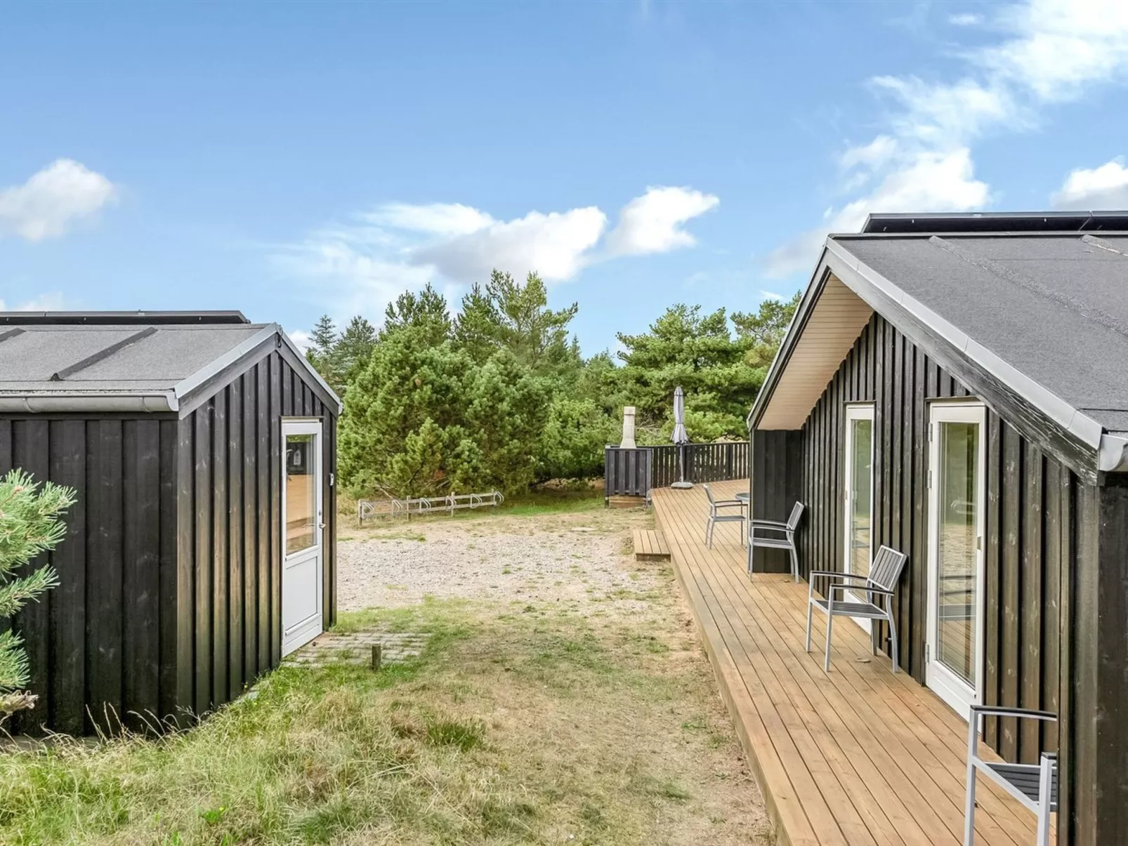 "Lav" - 3.8km from the sea-Buiten