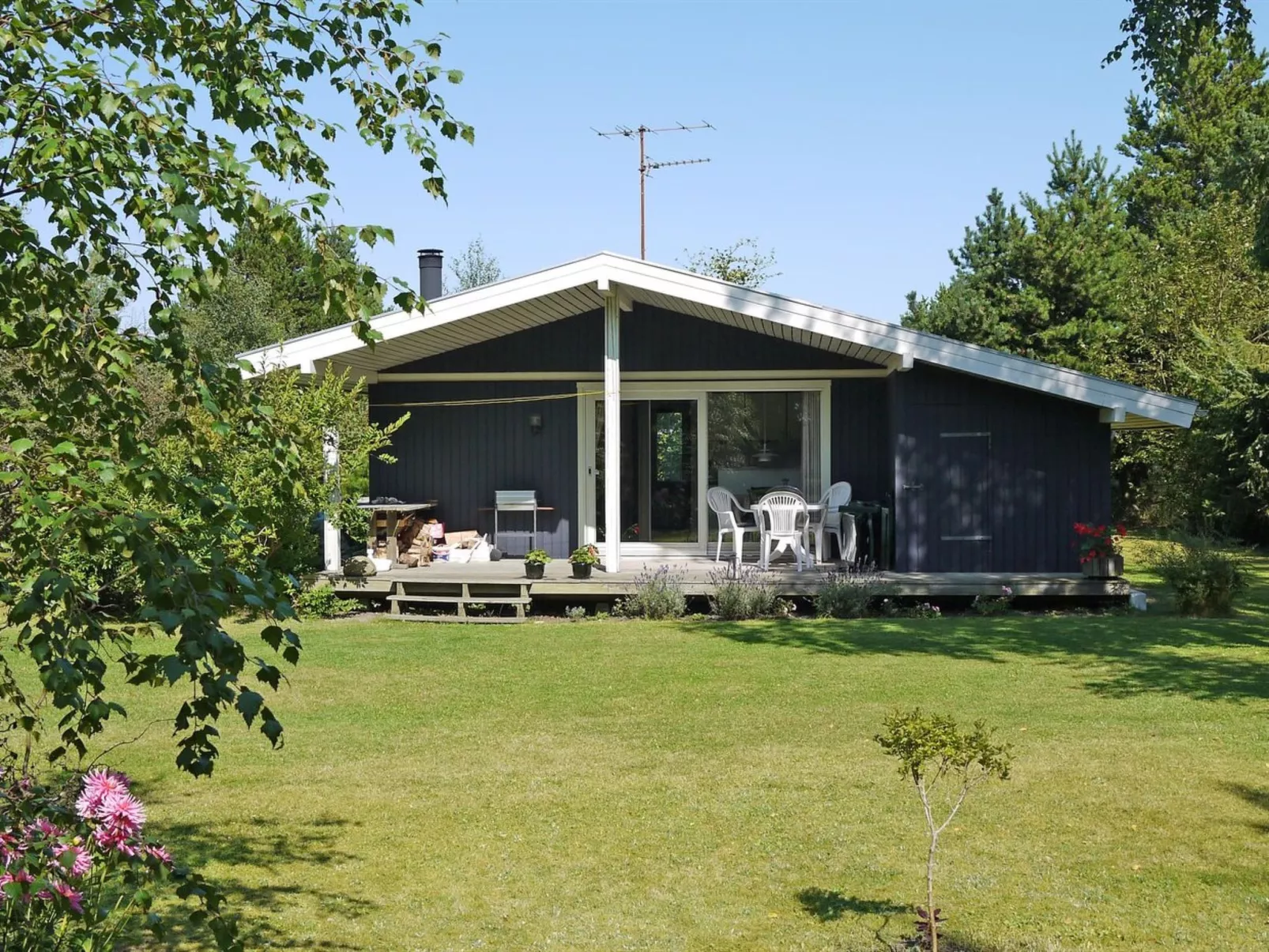 "Menard" - 400m from the sea-Buiten