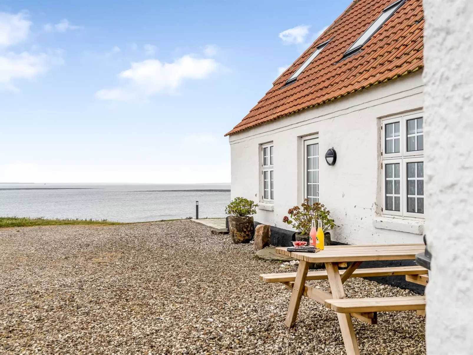 "Thorge" - 75m to the fjord-Buiten