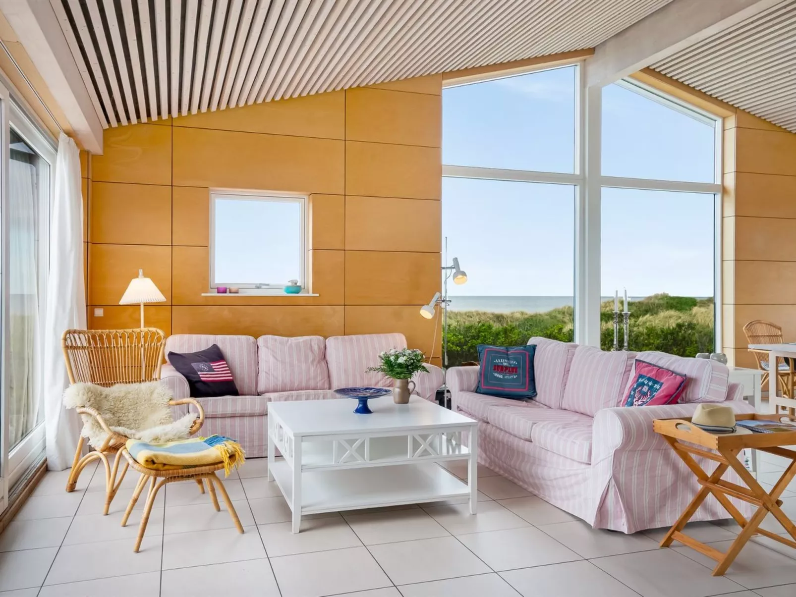 "Tinea" - 50m from the sea-Binnen