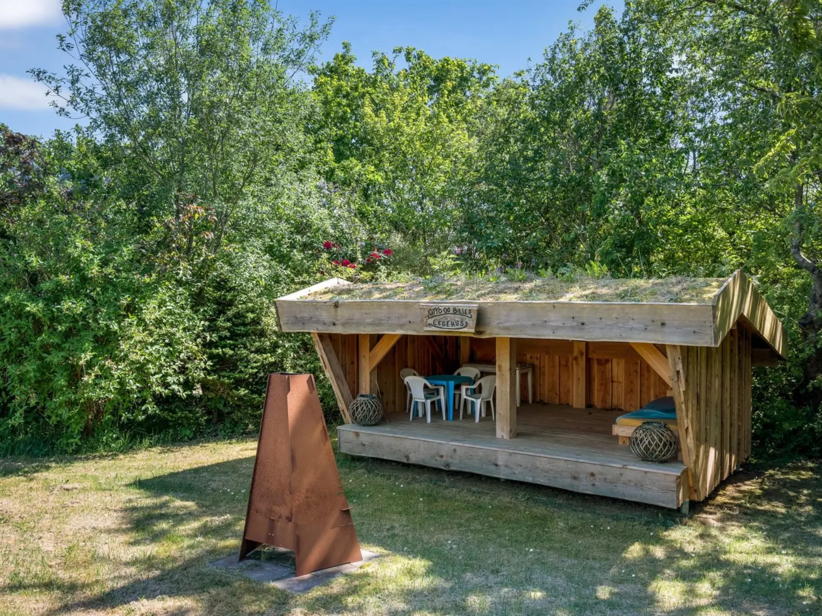 "Sebine" - 400m to the fjord-Buiten