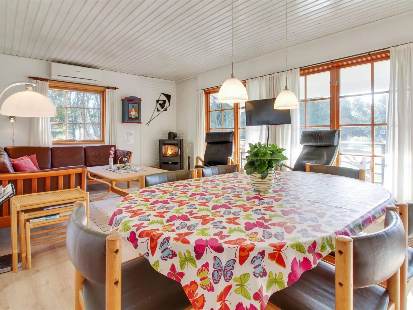 "Botilde" - 1km from the sea-Binnen