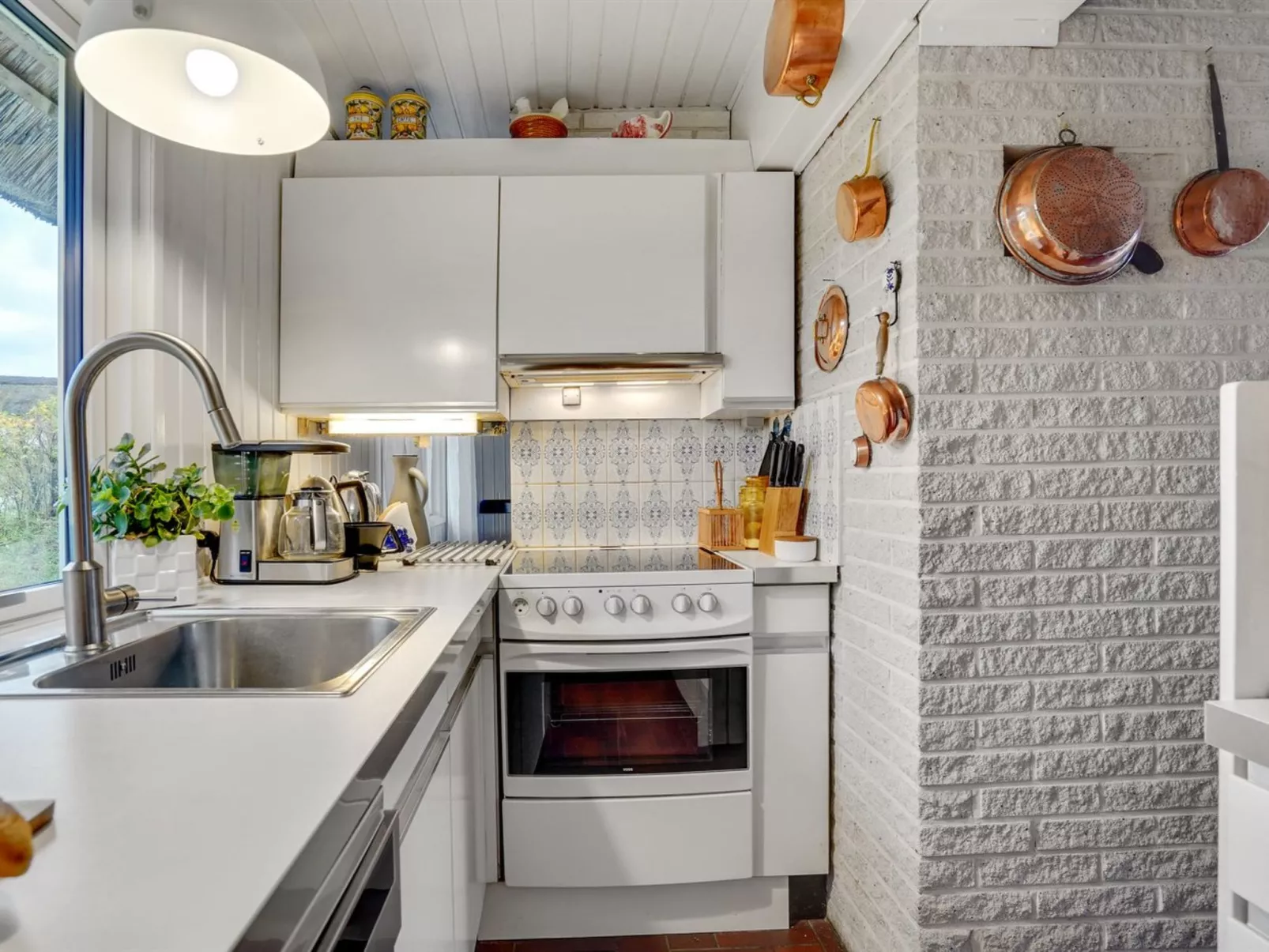 "Emiline" - 250m from the sea-Binnen