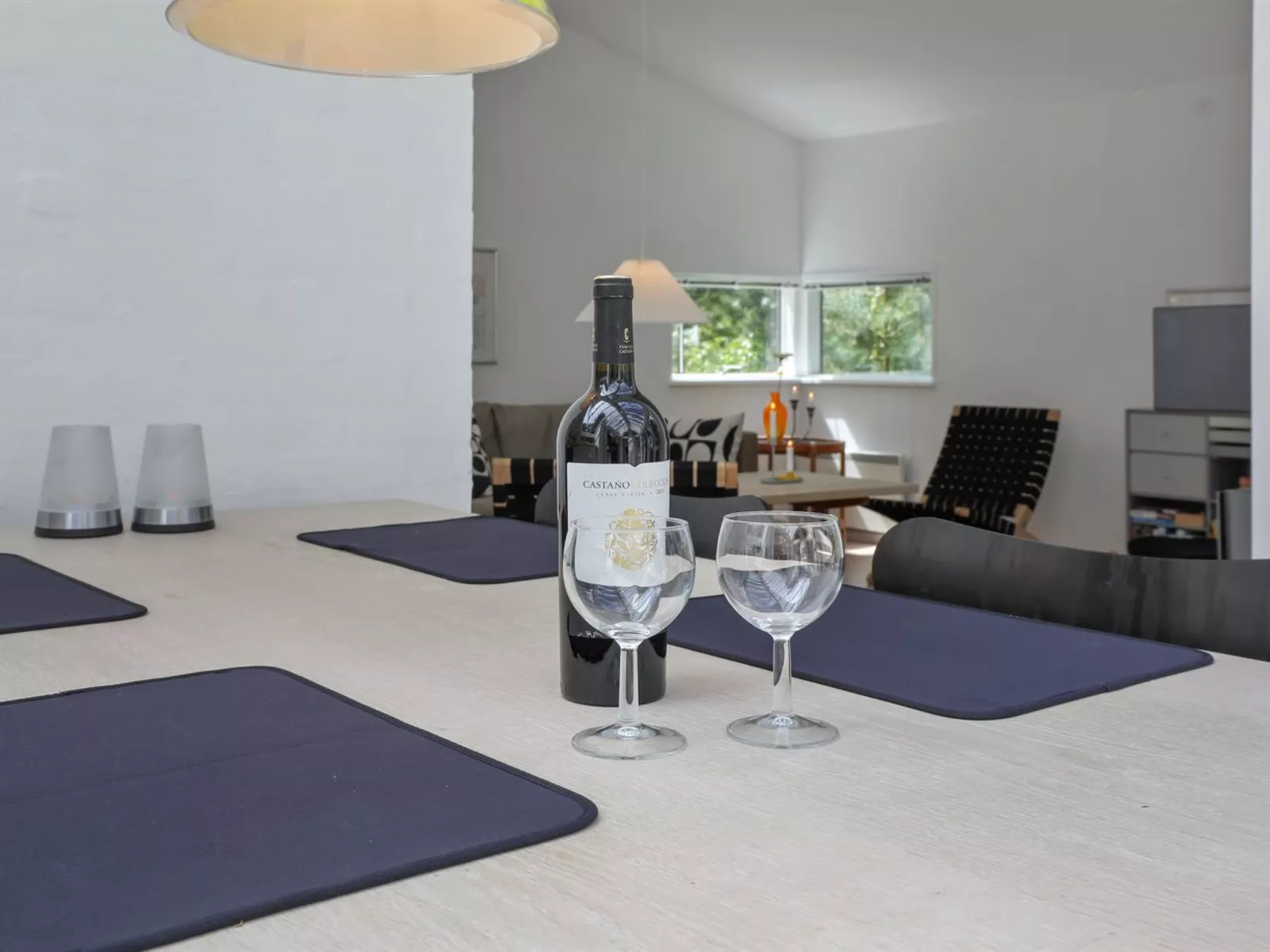 "Muriel" - 150m from the sea-Binnen