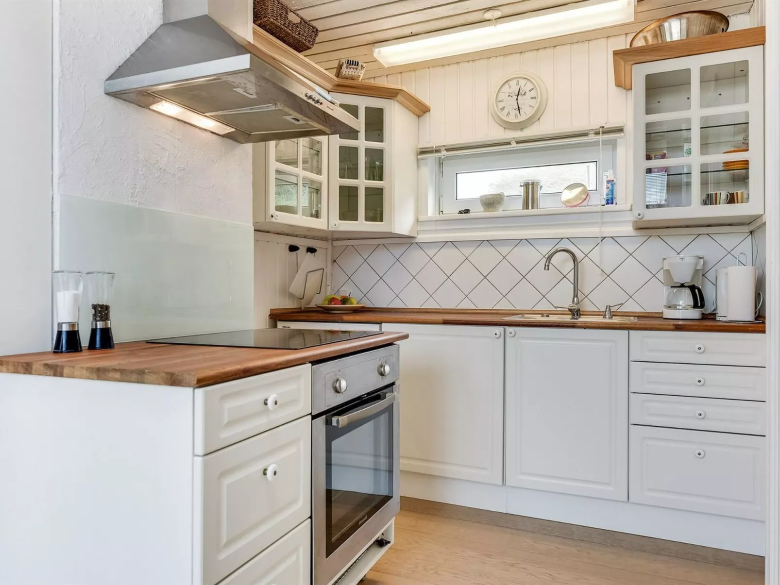 "Grazian" - 50m from the sea-Binnen