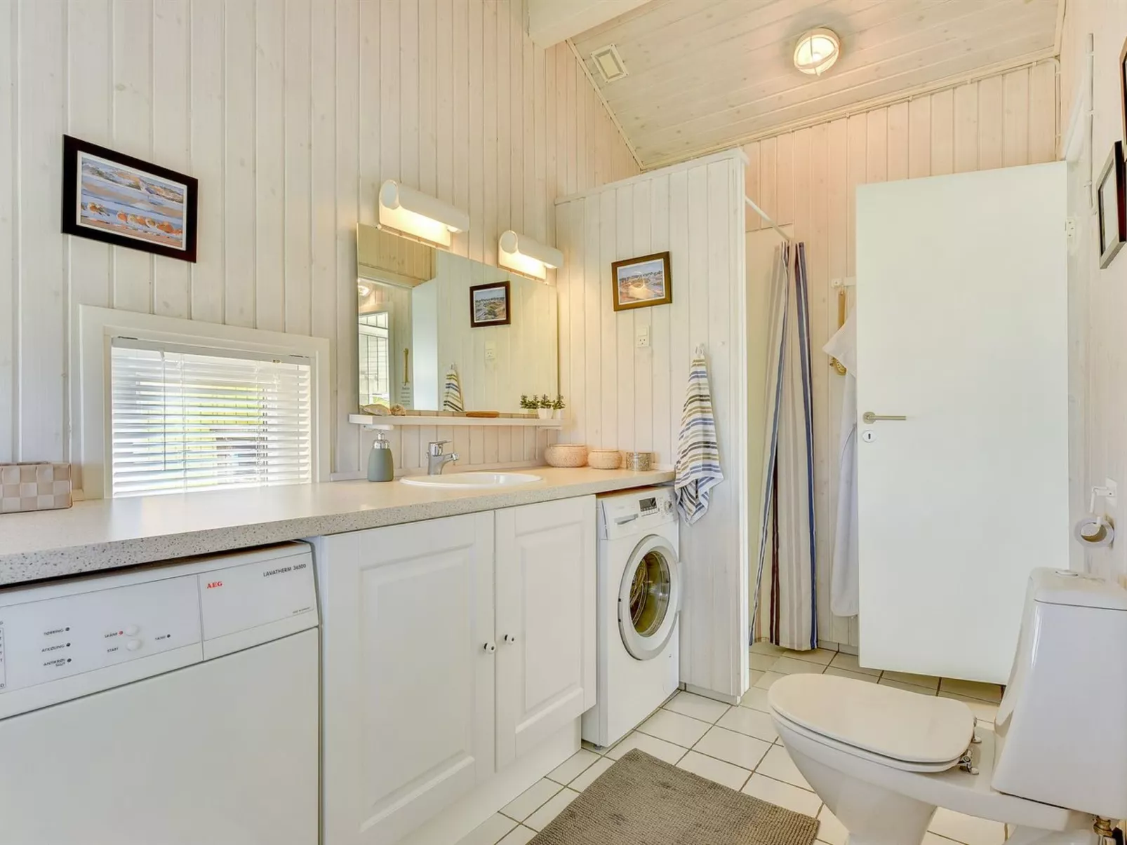 "Thrond" - 200m from the sea-Binnen