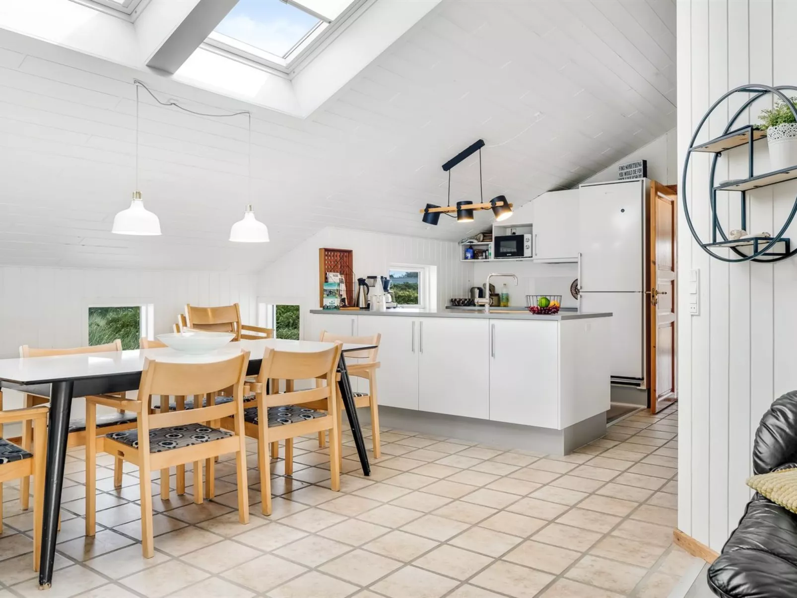 "Luzy" - 600m from the sea-Binnen