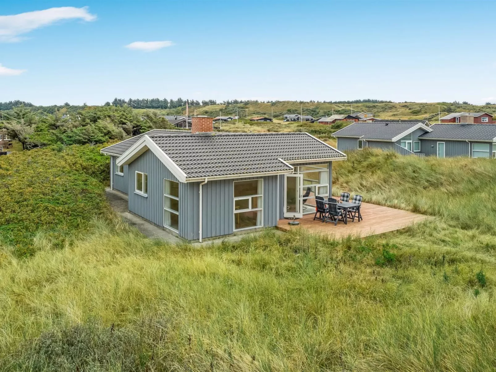 "Gilbert" - 96m from the sea-Buiten