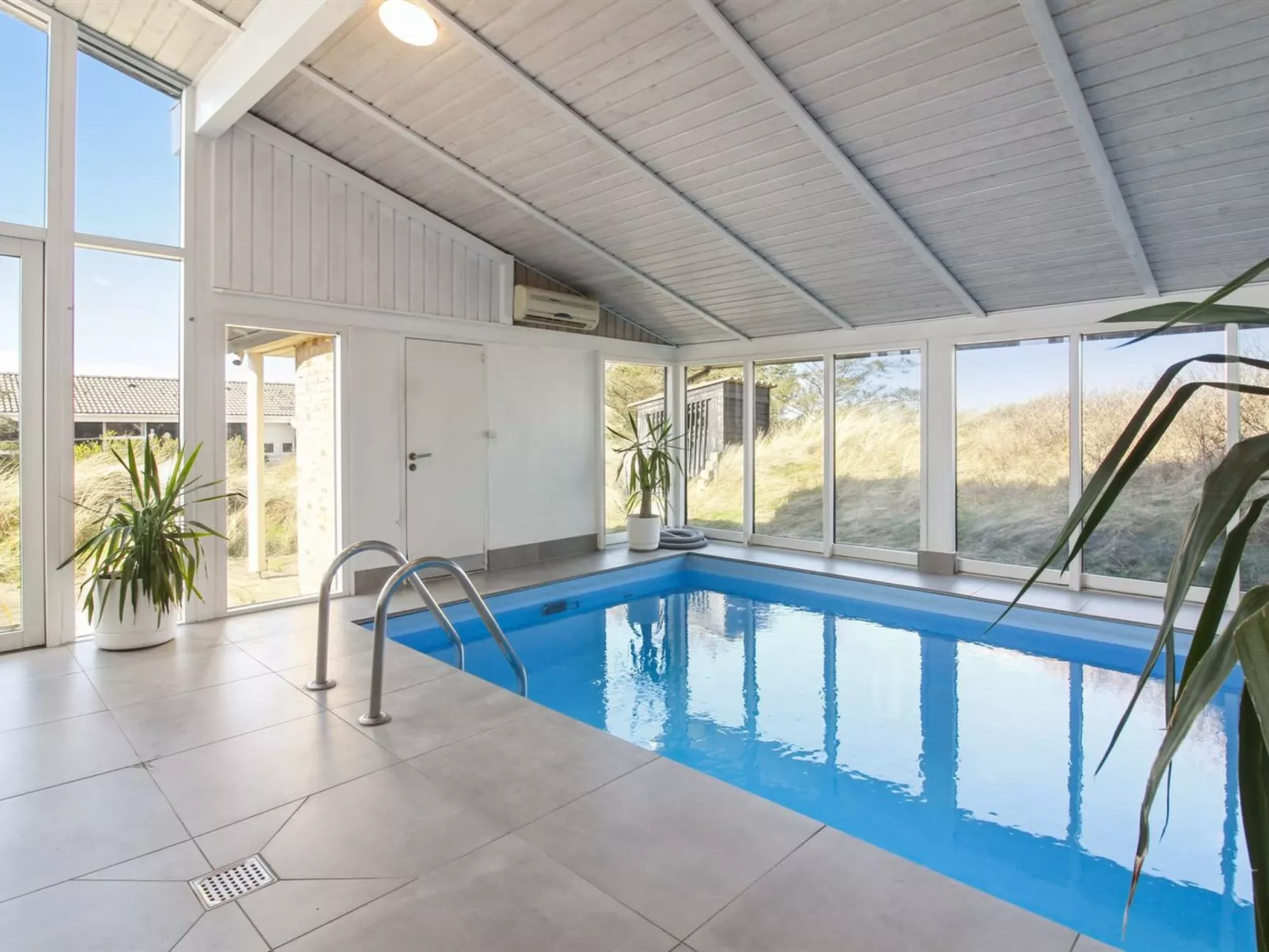 "Judeth" - 300m from the sea-Buiten