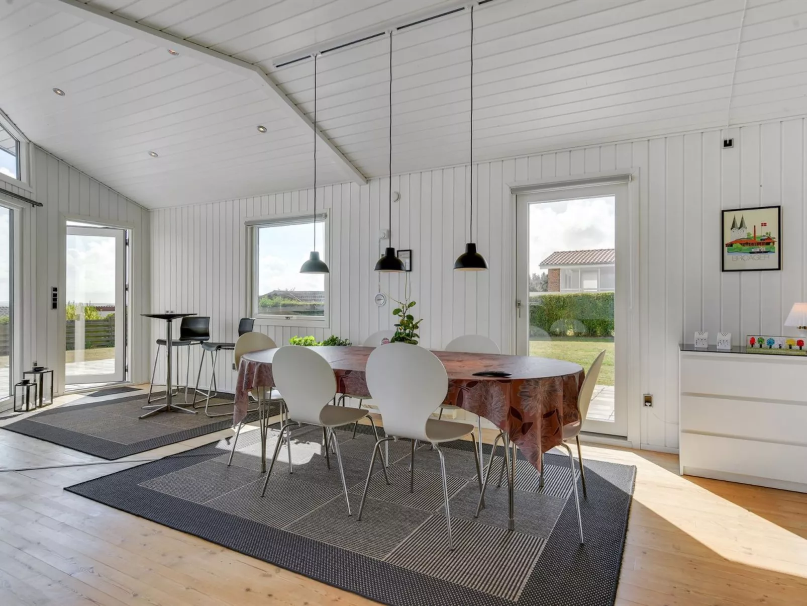 "Beowulf" - 200m from the sea-Binnen