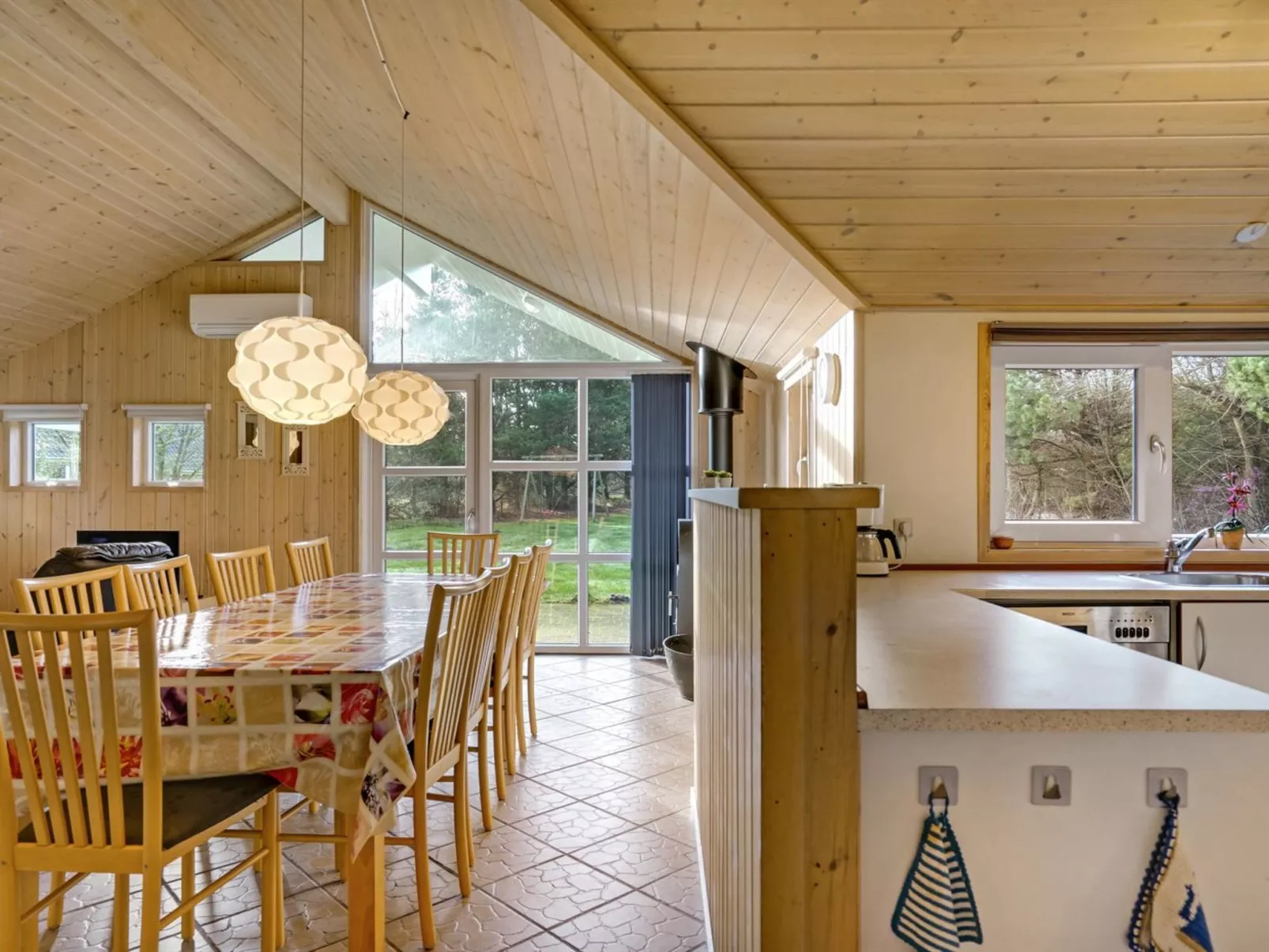 "Tyki" - 12km from the sea-Binnen