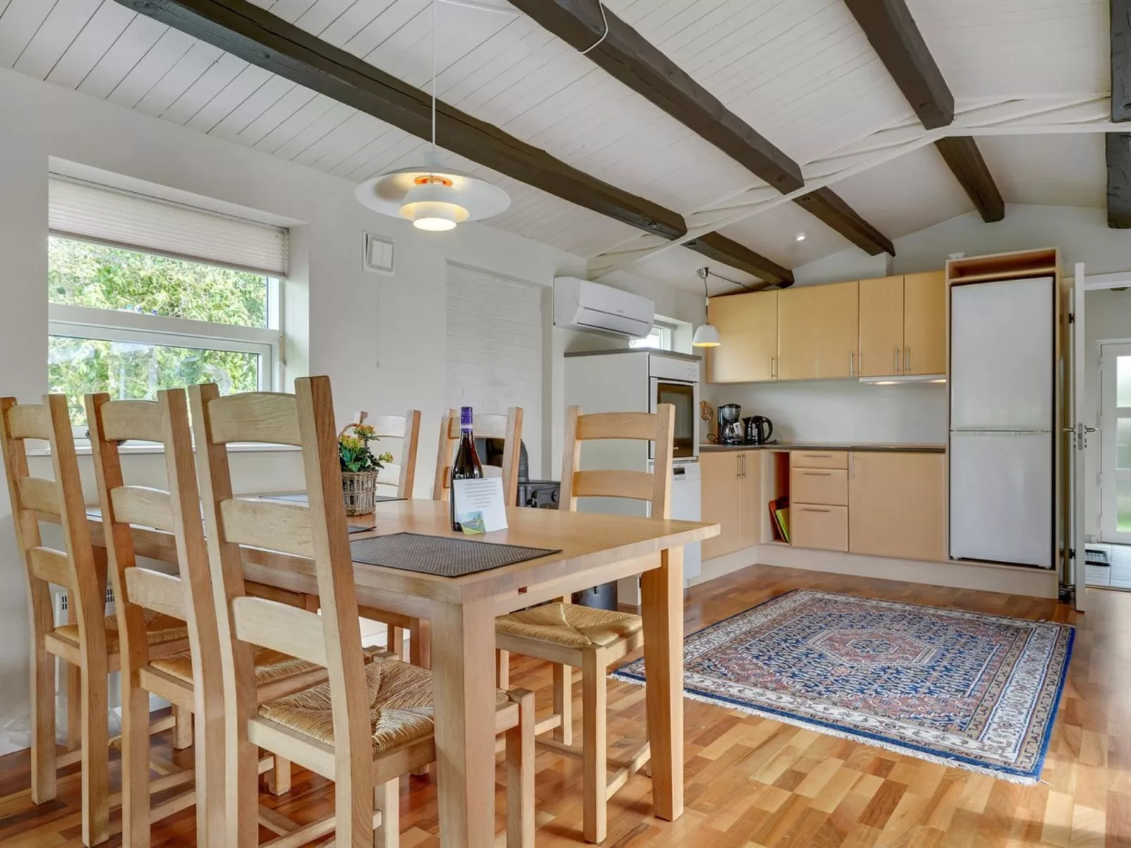 "Gull" - 150m from the sea-Binnen