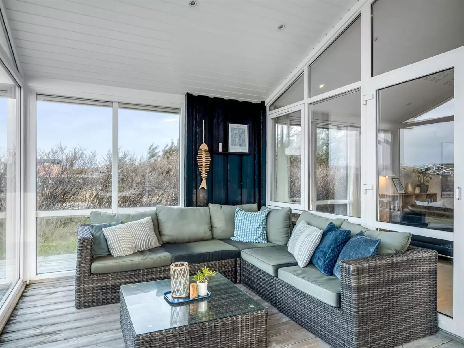 "Eileen" - 300m from the sea-Binnen