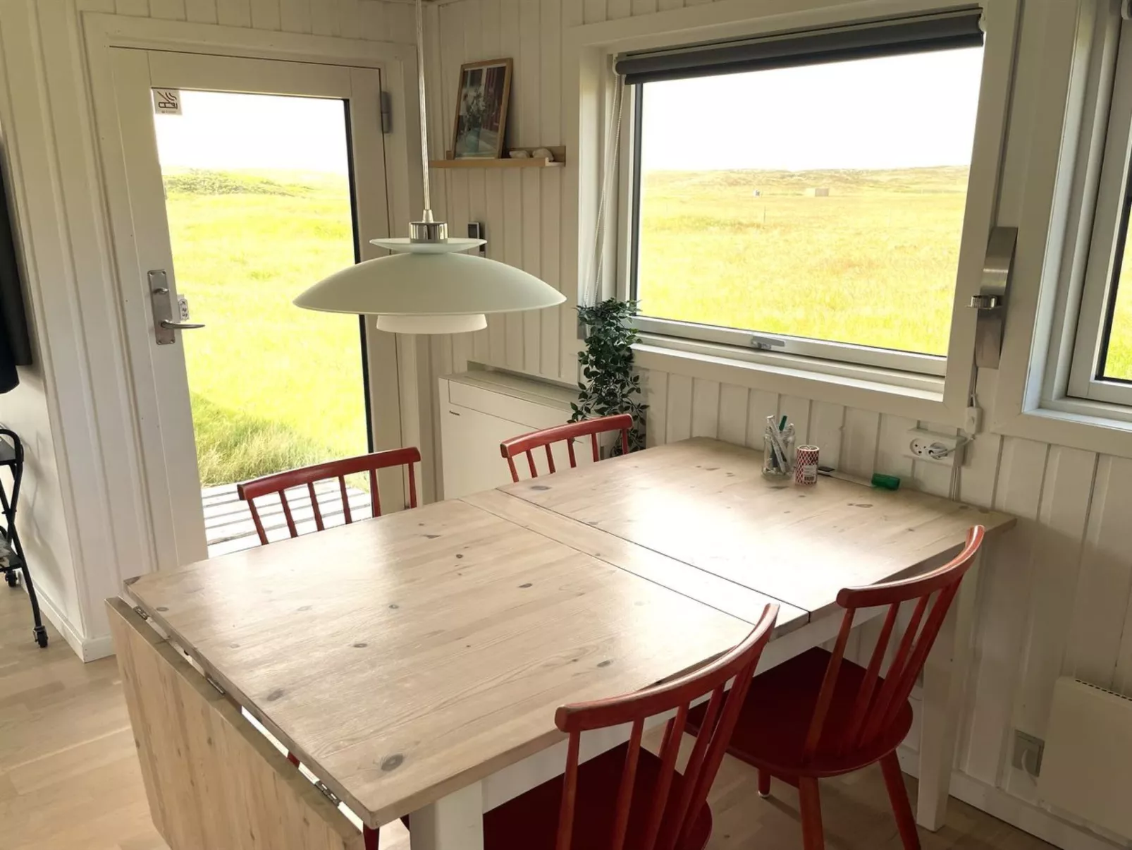 "Carelle" - 300m from the sea-Binnen