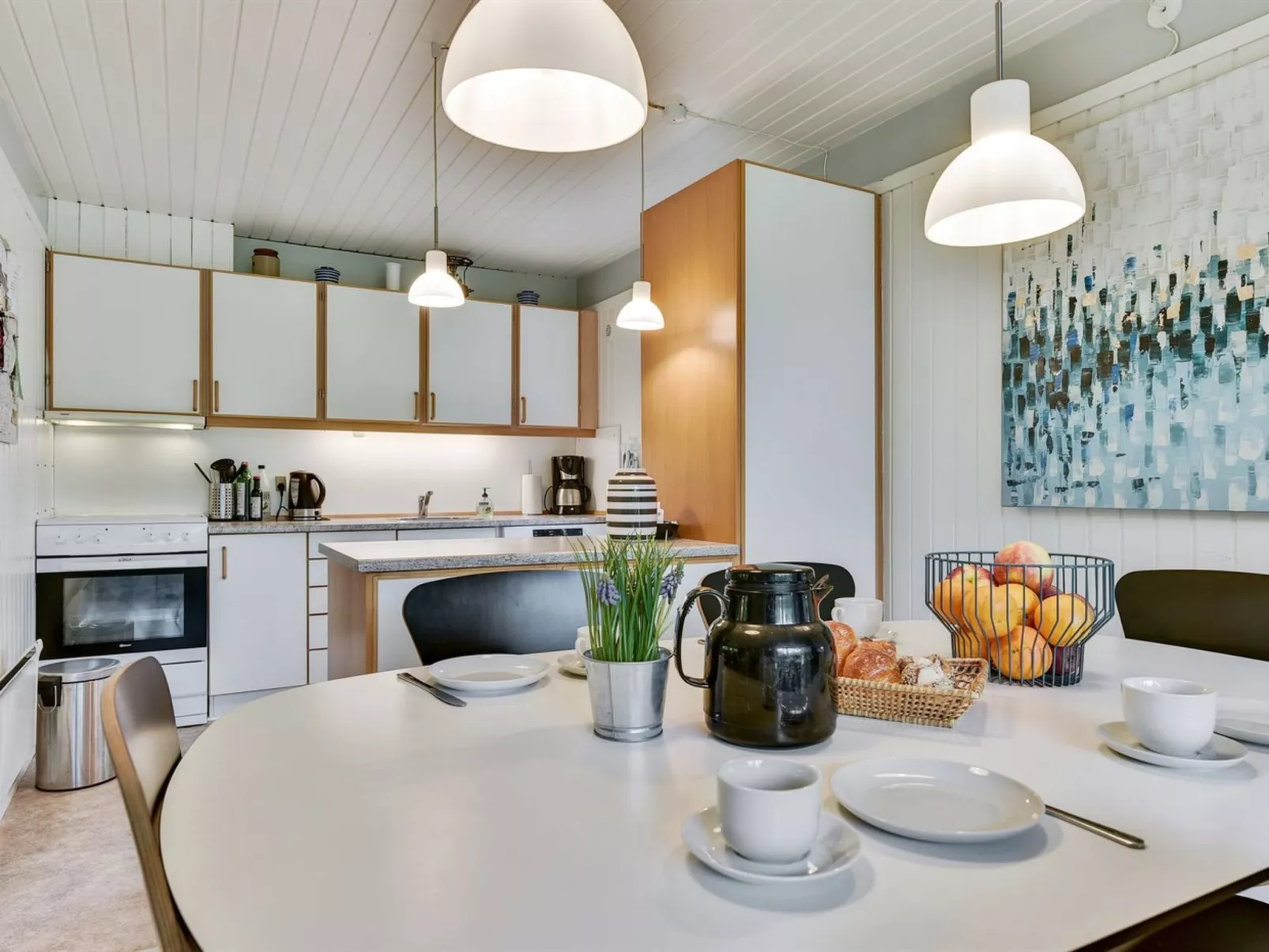 "Hasti" - 700m from the sea-Binnen