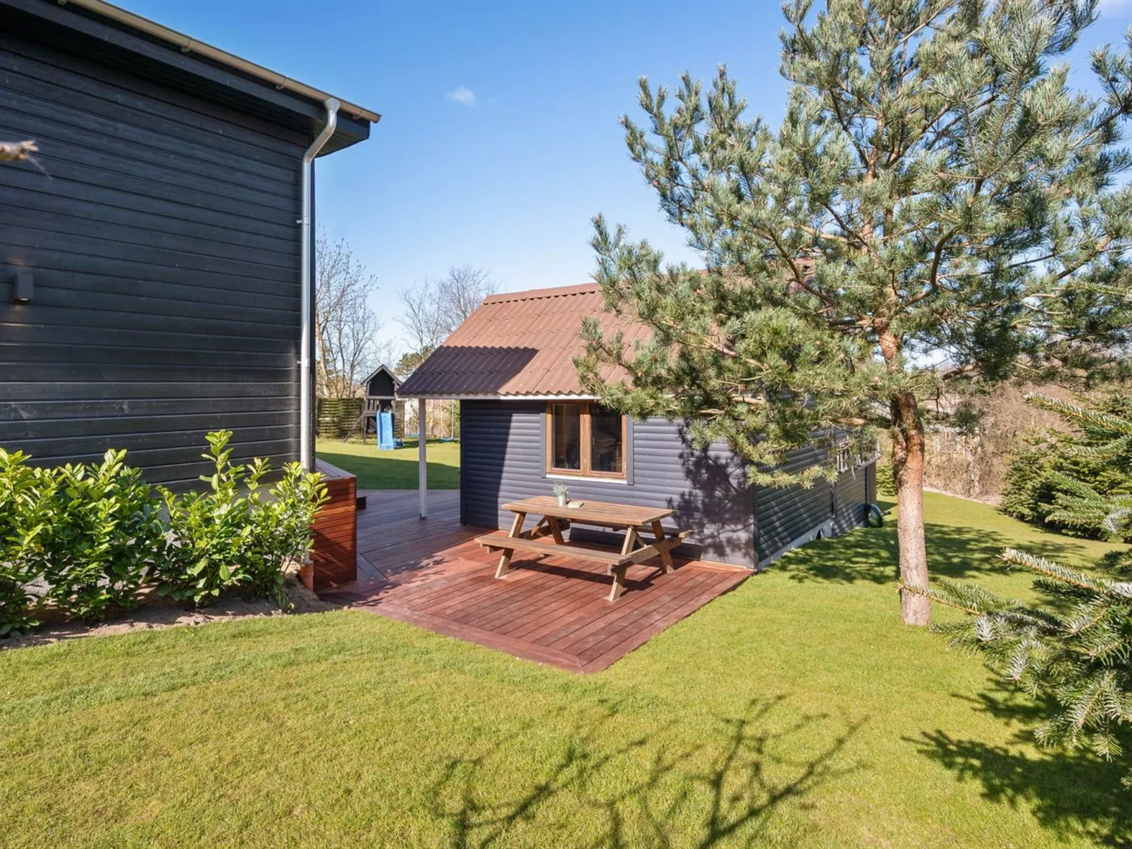 "Ylvi" - 250m from the sea-Binnen